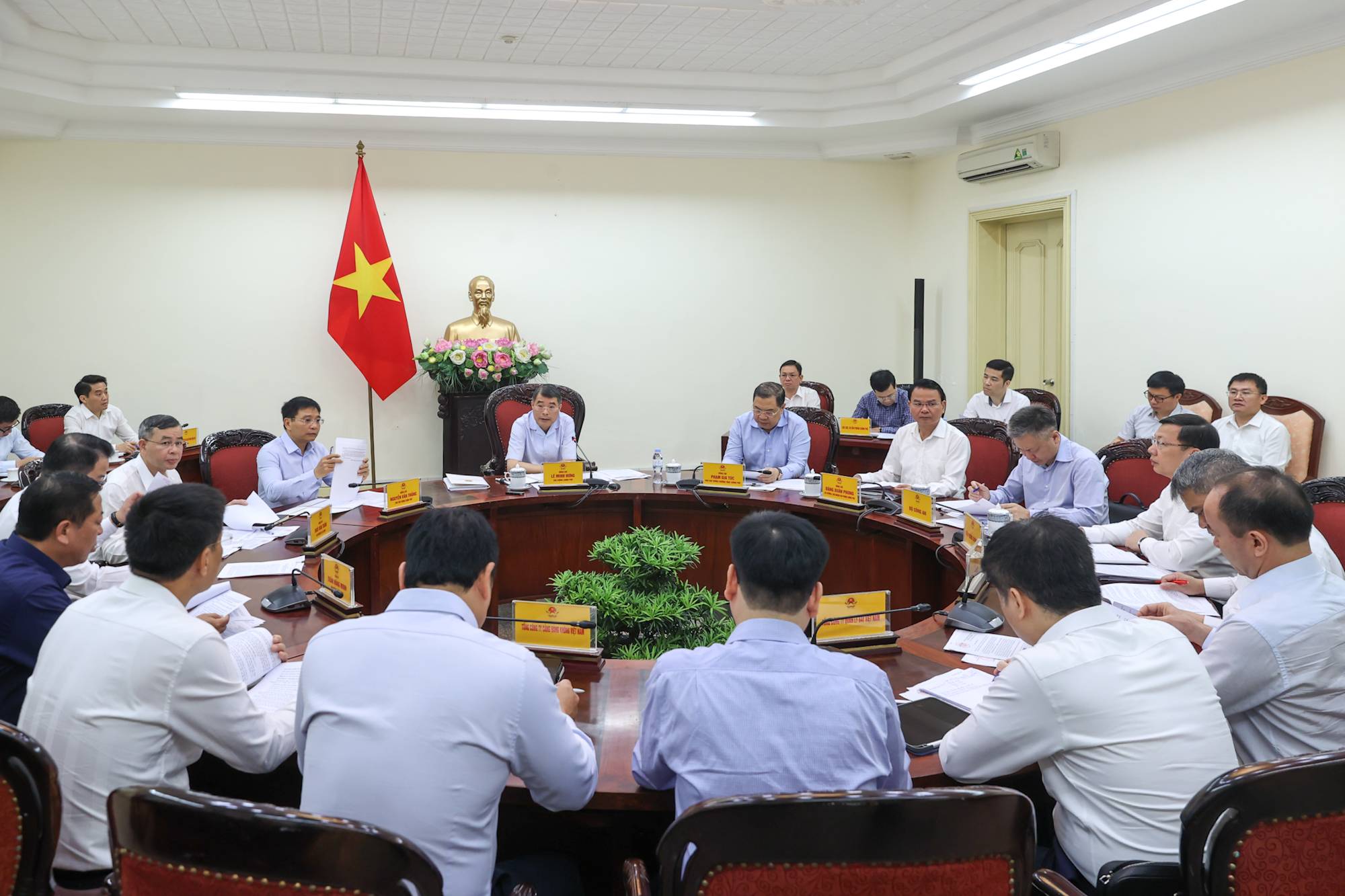 Thủ tướng Lê Minh Hưng: Giải quyết ngay 2 vấn đề liên quan sân bay Long Thành - Ảnh 2.