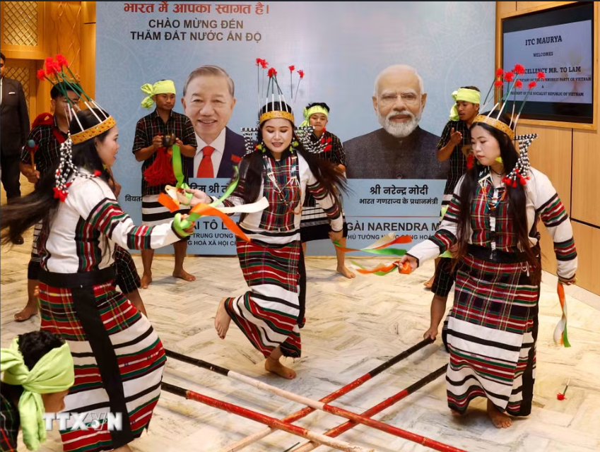 Tổng Bí thư, Chủ tịch nước Tô Lâm tới New Delhi, bắt đầu thăm cấp Nhà nước Cộng hòa Ấn Độ - Ảnh 7.