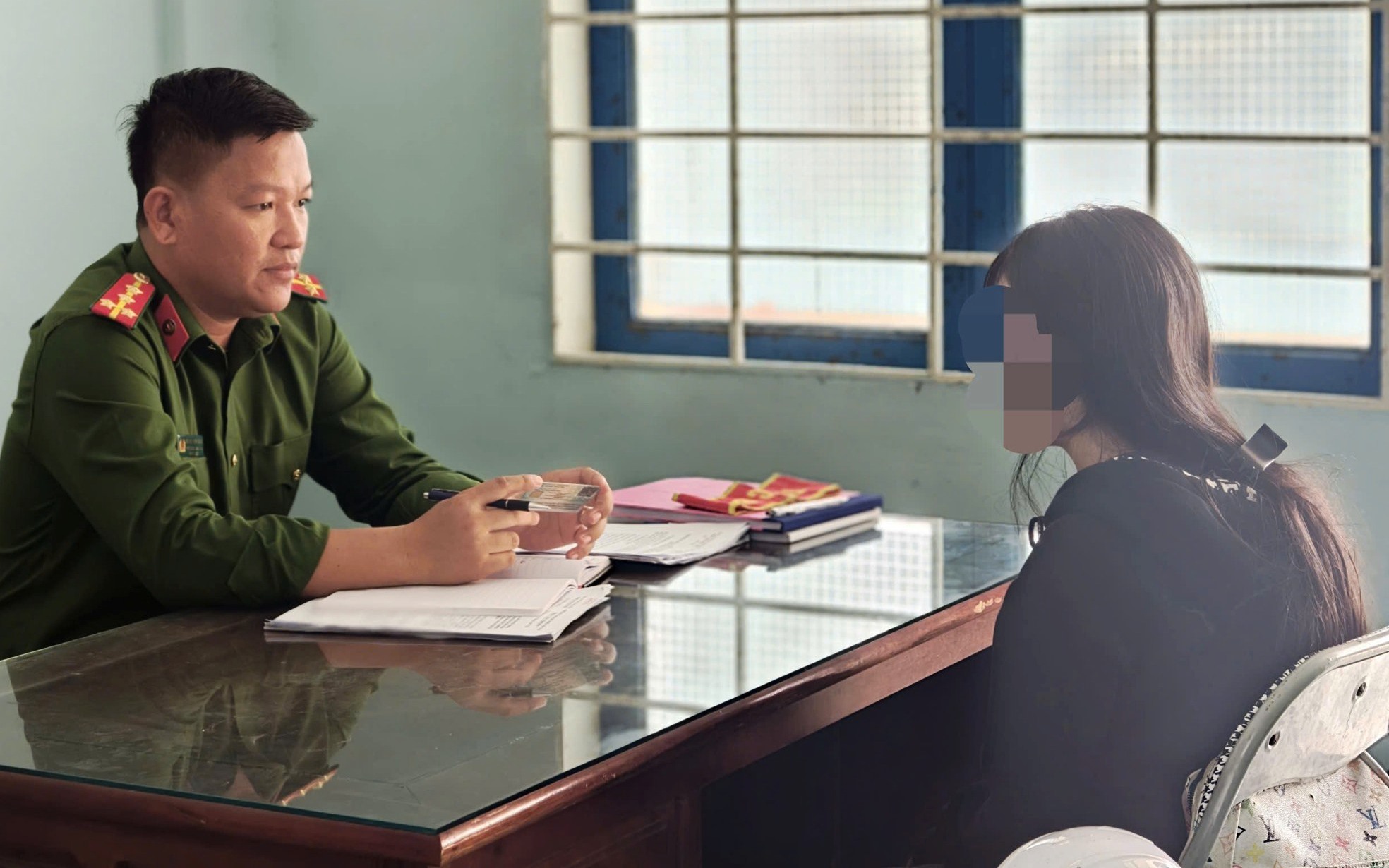Thiếu nữ 14 tuổi bị dụ dỗ vào TPHCM làm việc nhẹ lương cao
