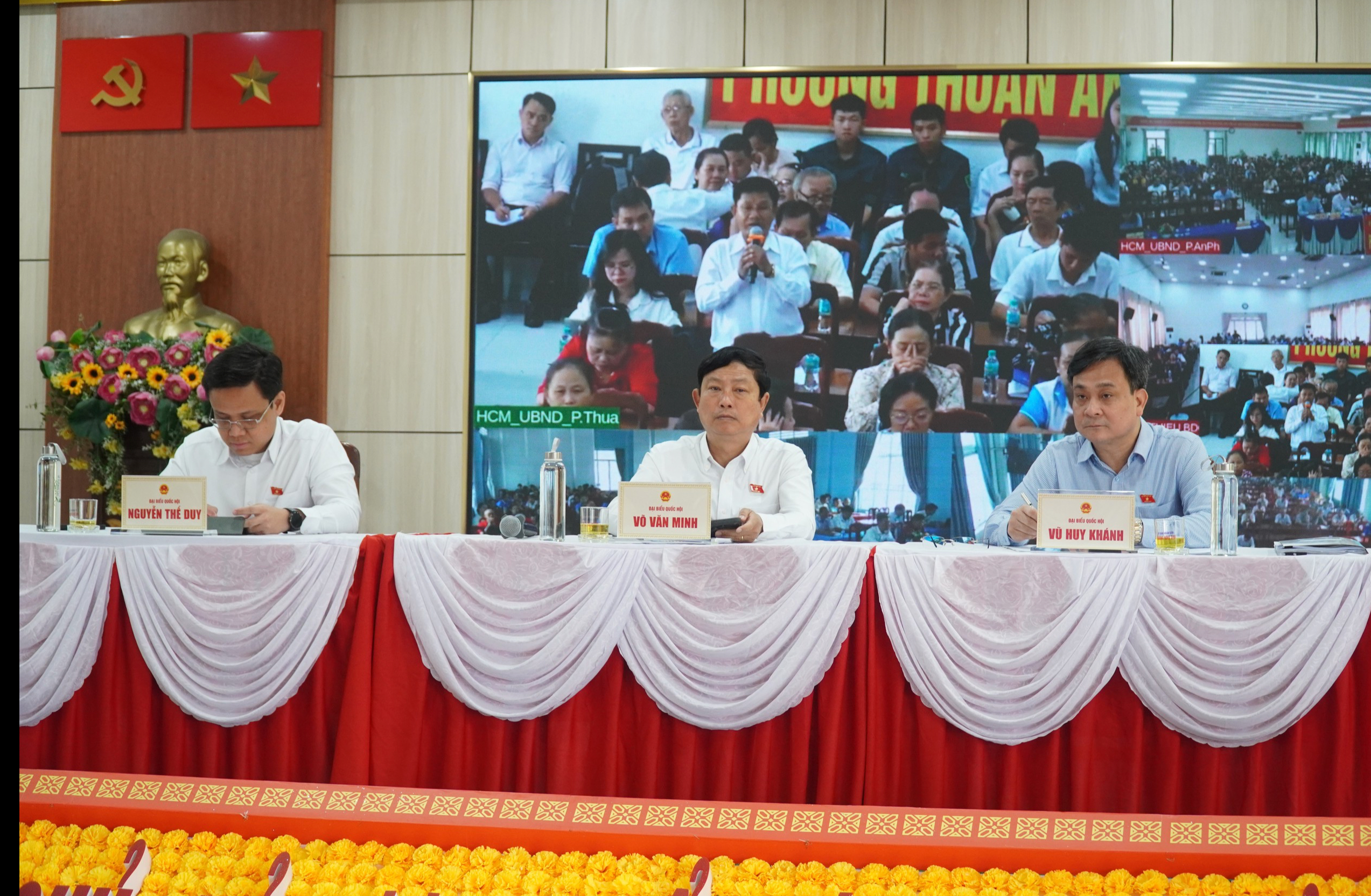 Cử tri TPHCM phản ánh vướng mắc hạ tầng , nhà ở và môi trường năm 2026 - Ảnh 3.
