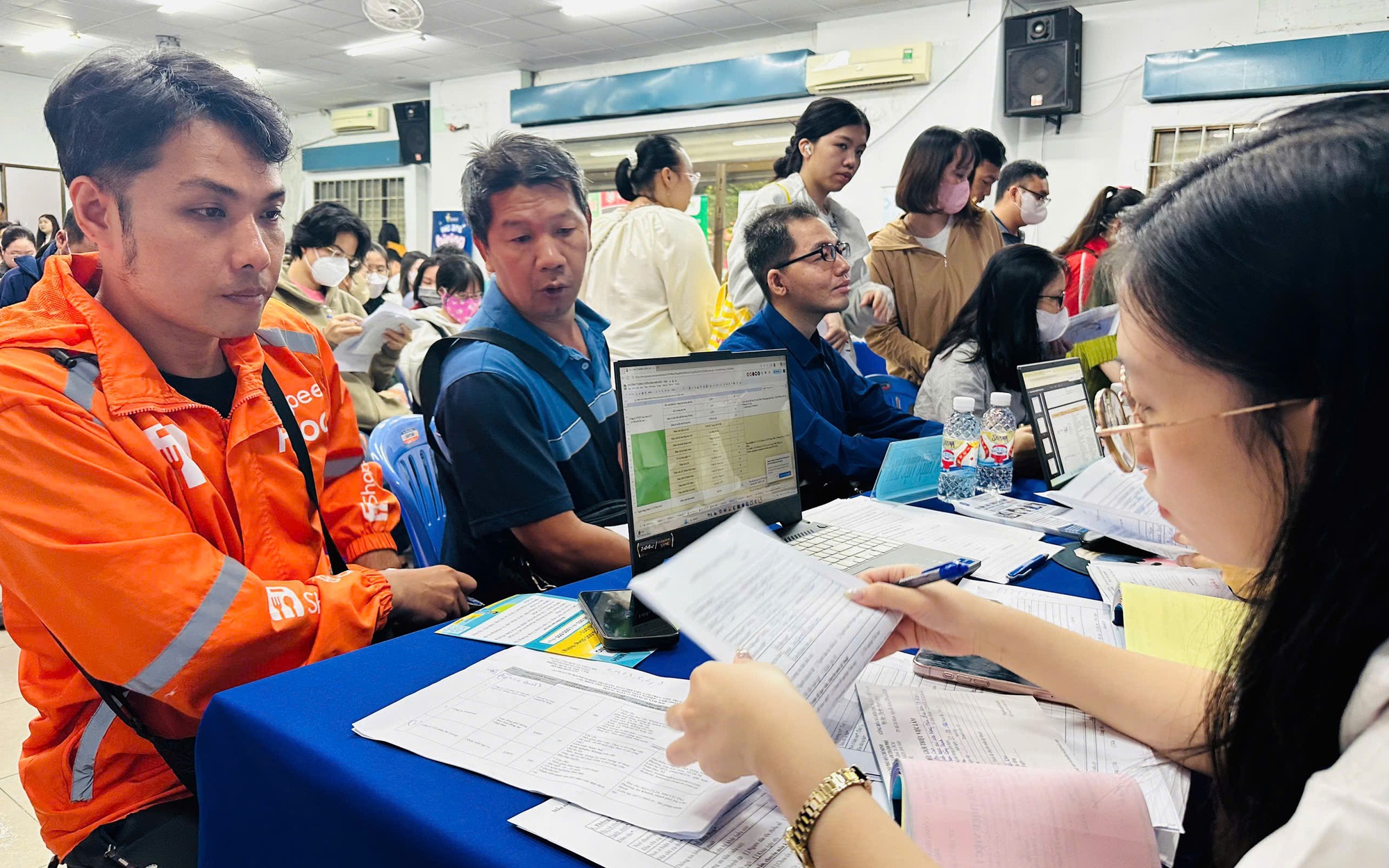 Thị trường lao động nhiều tín hiệu tích cực