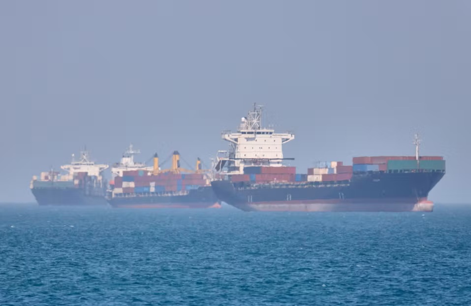Chiến sự Trung Đông ngày 6-5: Pháp xác nhận tàu bị tấn công ở Hormuz, tuyên bố đáng lo từ Israel - Ảnh 1.