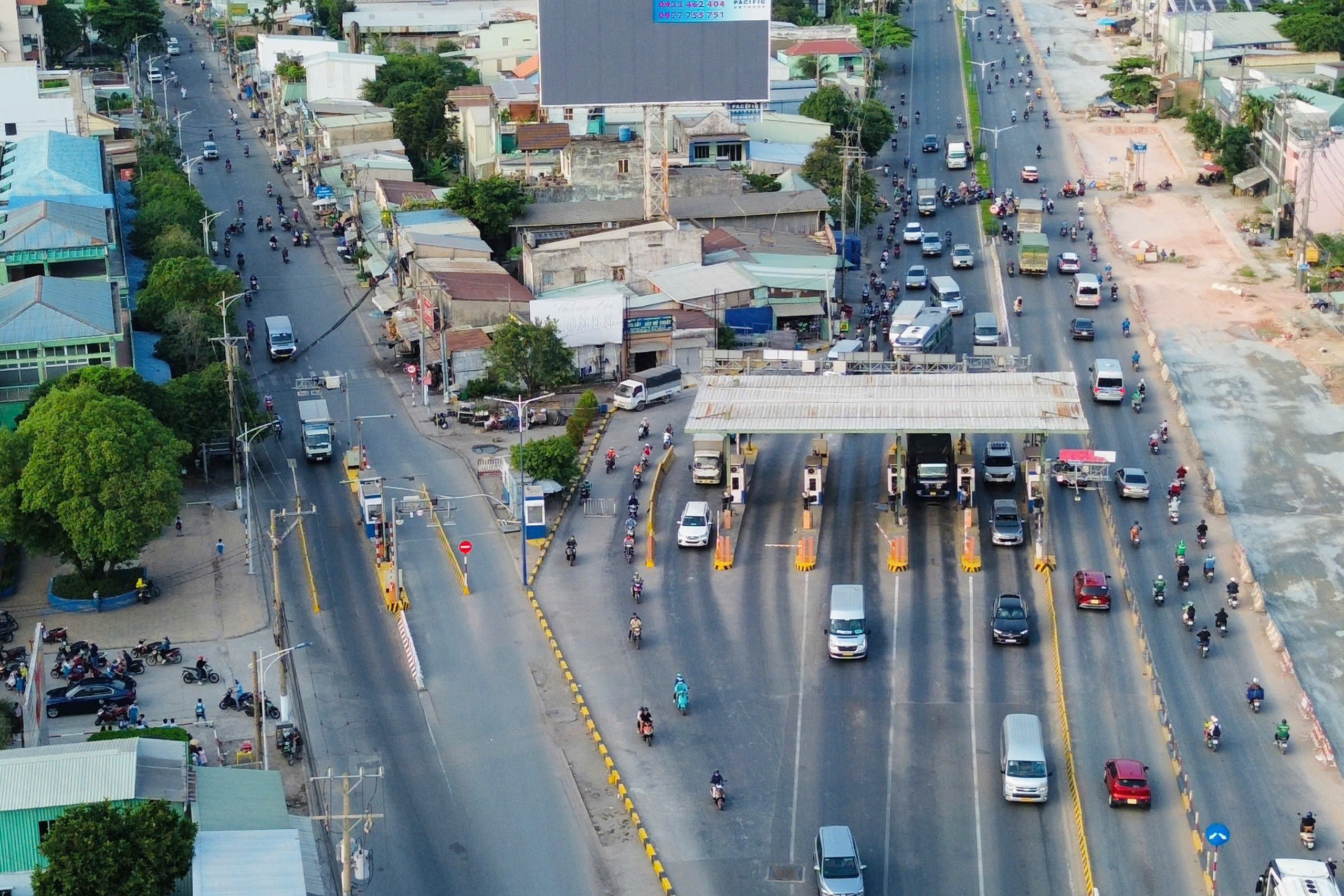 TPHCM nghiên cứu mua lại trạm thu phí để giảm ùn tắc giao thông 2026 - Ảnh 2.