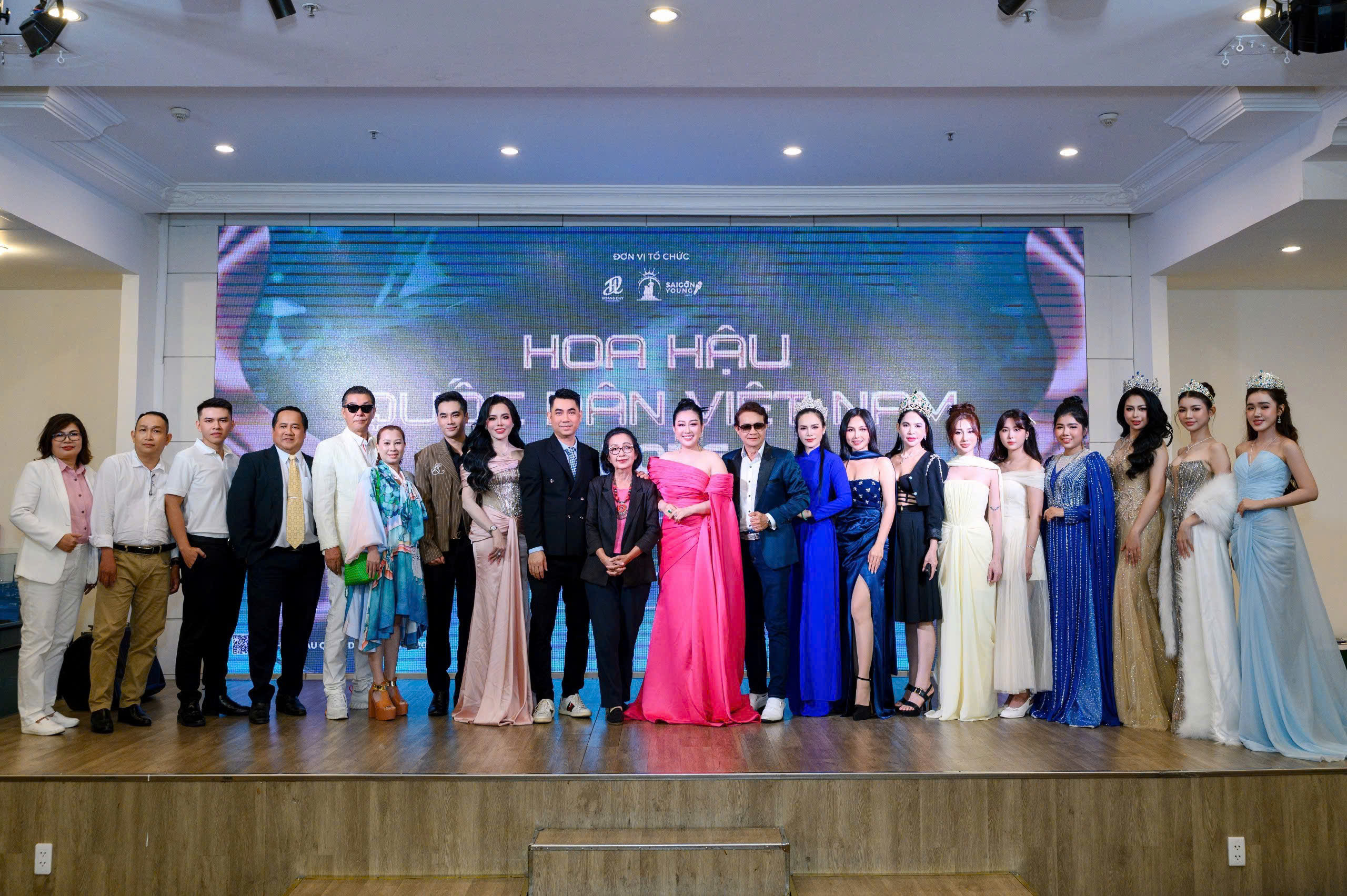 Nếu trước đây "Hoa hậu Quốc dân" là mỹ từ tự phong thì nay có hẳn cuộc thi - Ảnh 1.