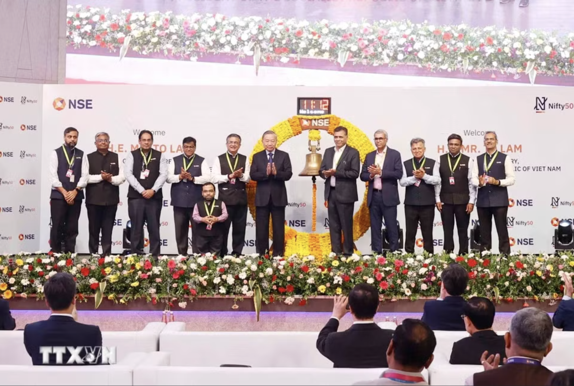 Tổng Bí thư, Chủ tịch nước Tô Lâm rung chuông tại Sàn giao dịch Chứng khoán Quốc gia Ấn Độ - Ảnh 4.