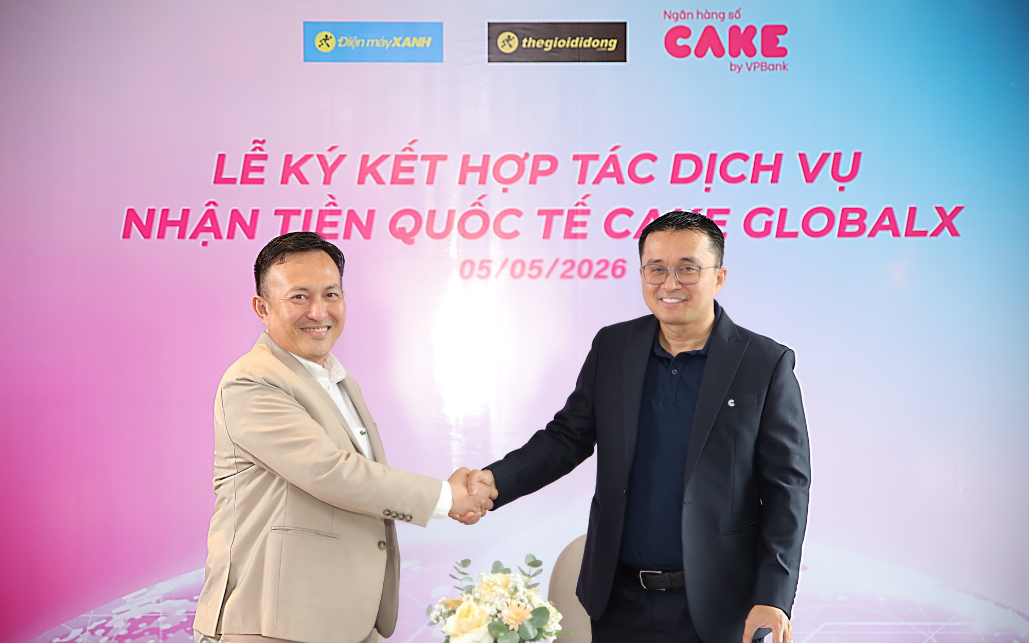 Cake hợp tác mở rộng dịch vụ nhận tiền quốc tế tại cửa hàng Thế Giới Di Động và Điện Máy Xanh
