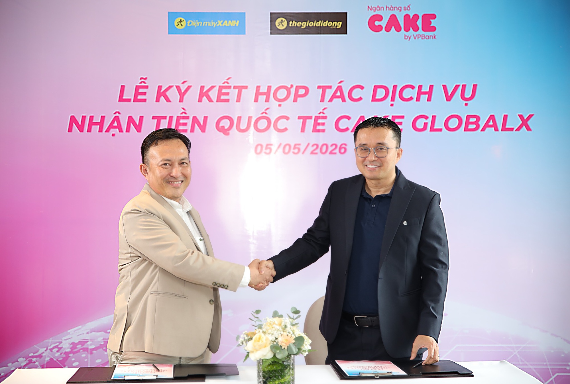 Cake hợp t&aacute;c mở rộng dịch vụ nhận tiền quốc tế tại cửa h&agrave;ng Thế Giới Di Động v&agrave; Điện M&aacute;y Xanh - Ảnh 1.