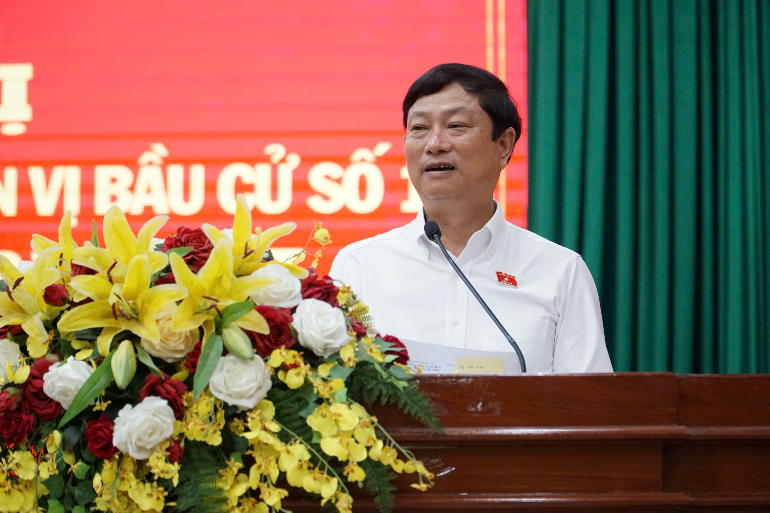 Chủ tịch HĐND TPHCM y&ecirc;u cầu giải quyết t&igrave;nh trạng r&uacute;t bảo hiểm x&atilde; hội ngay lập tức - Ảnh 4.
