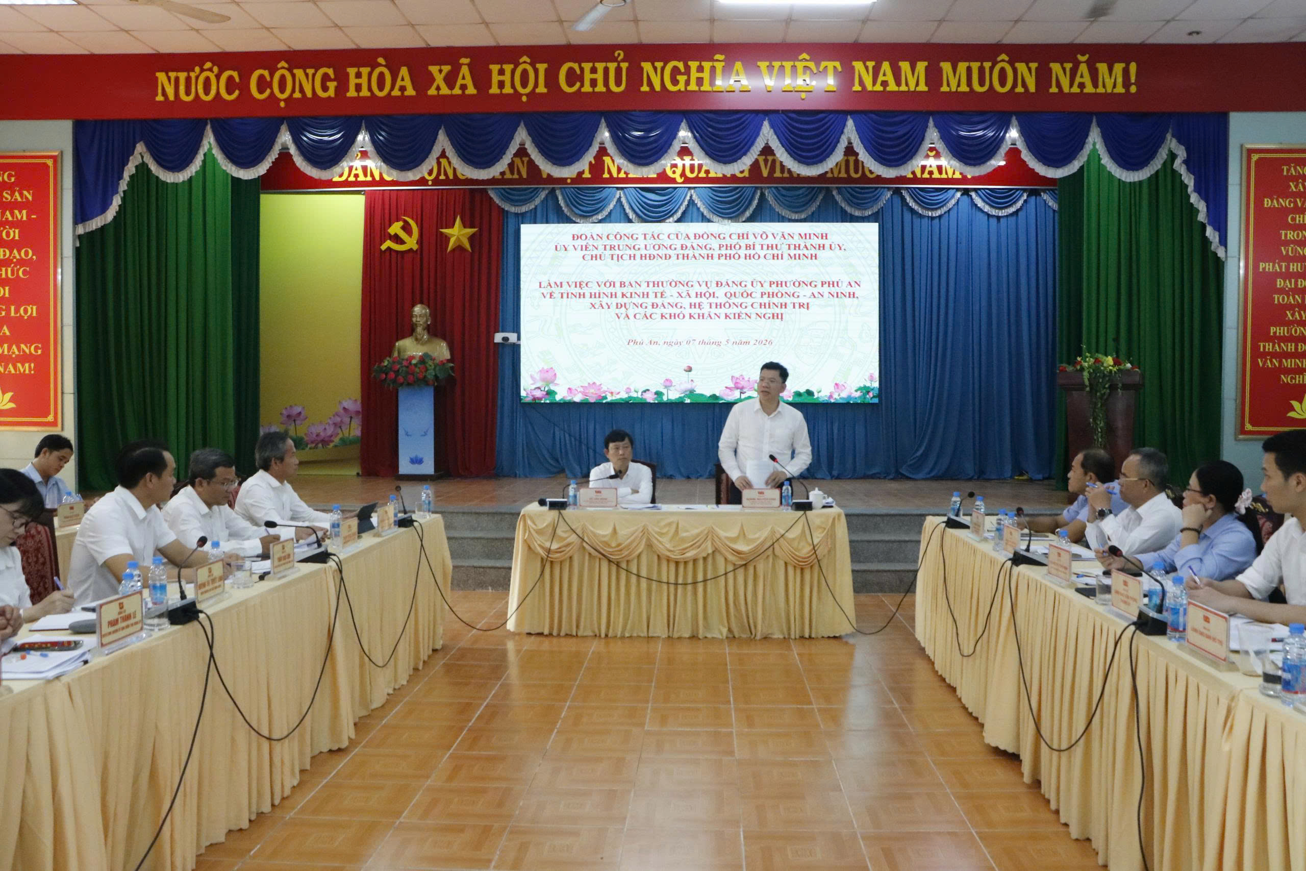 Chủ tịch HĐND TPHCM chỉ đạo gỡ kh&oacute; cho ph&aacute;t triển đ&ocirc; thị TPHCM tại phường Ph&uacute; An - Ảnh 1.