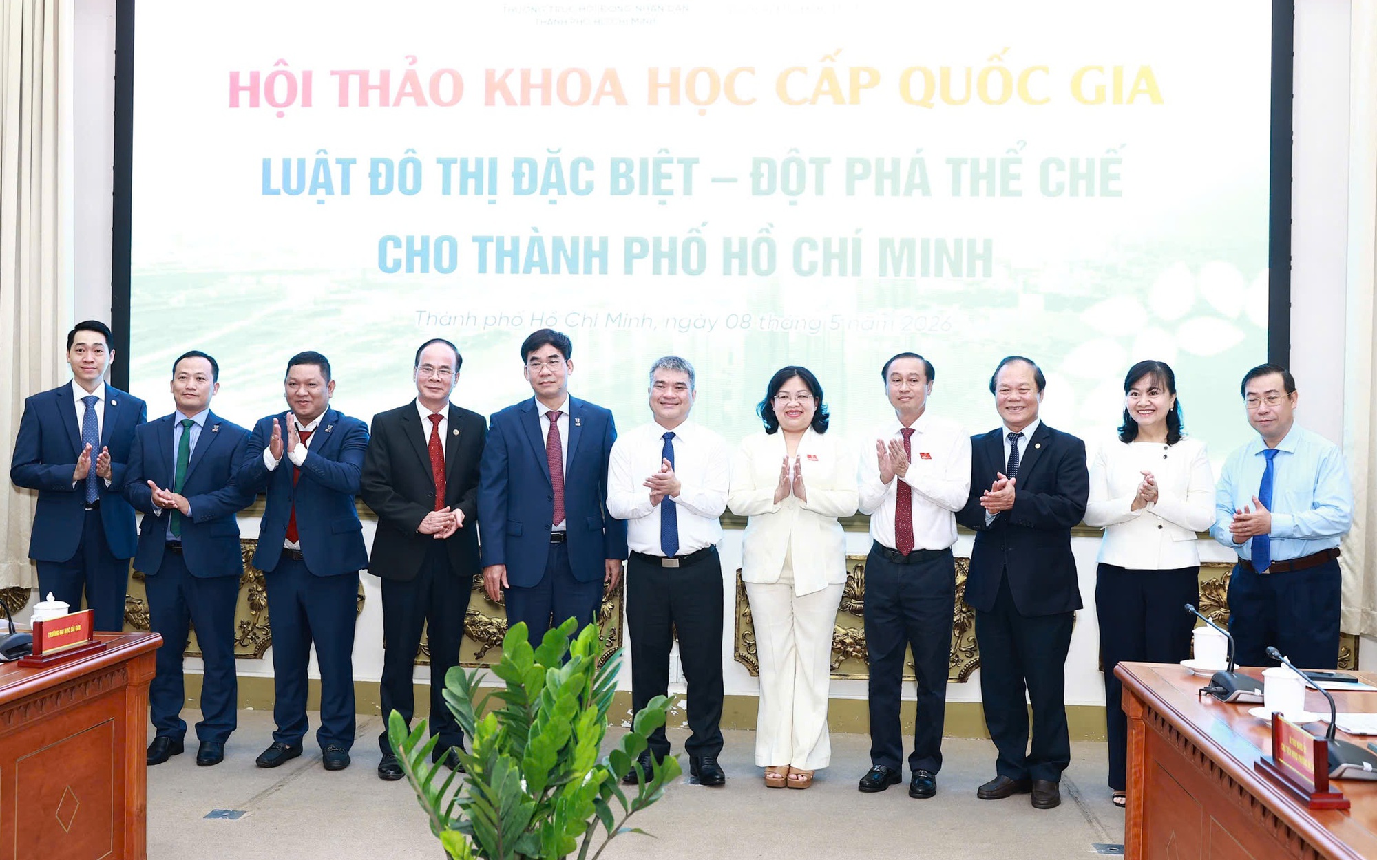 Cấp thiết chuyển từ "Nghị quyết thí điểm" sang đạo luật bền vững cho TPHCM