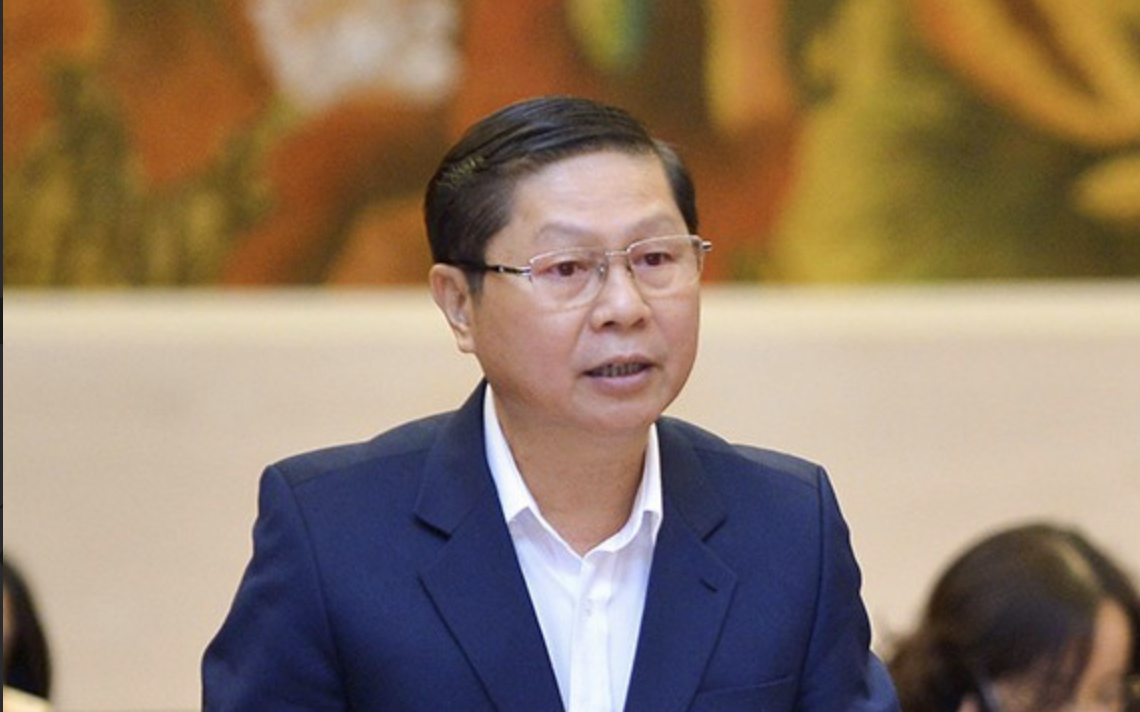 Vì sao cựu thứ trưởng được cấp dưới "biếu" 500 triệu đồng nhưng không bị xử lý hình sự?