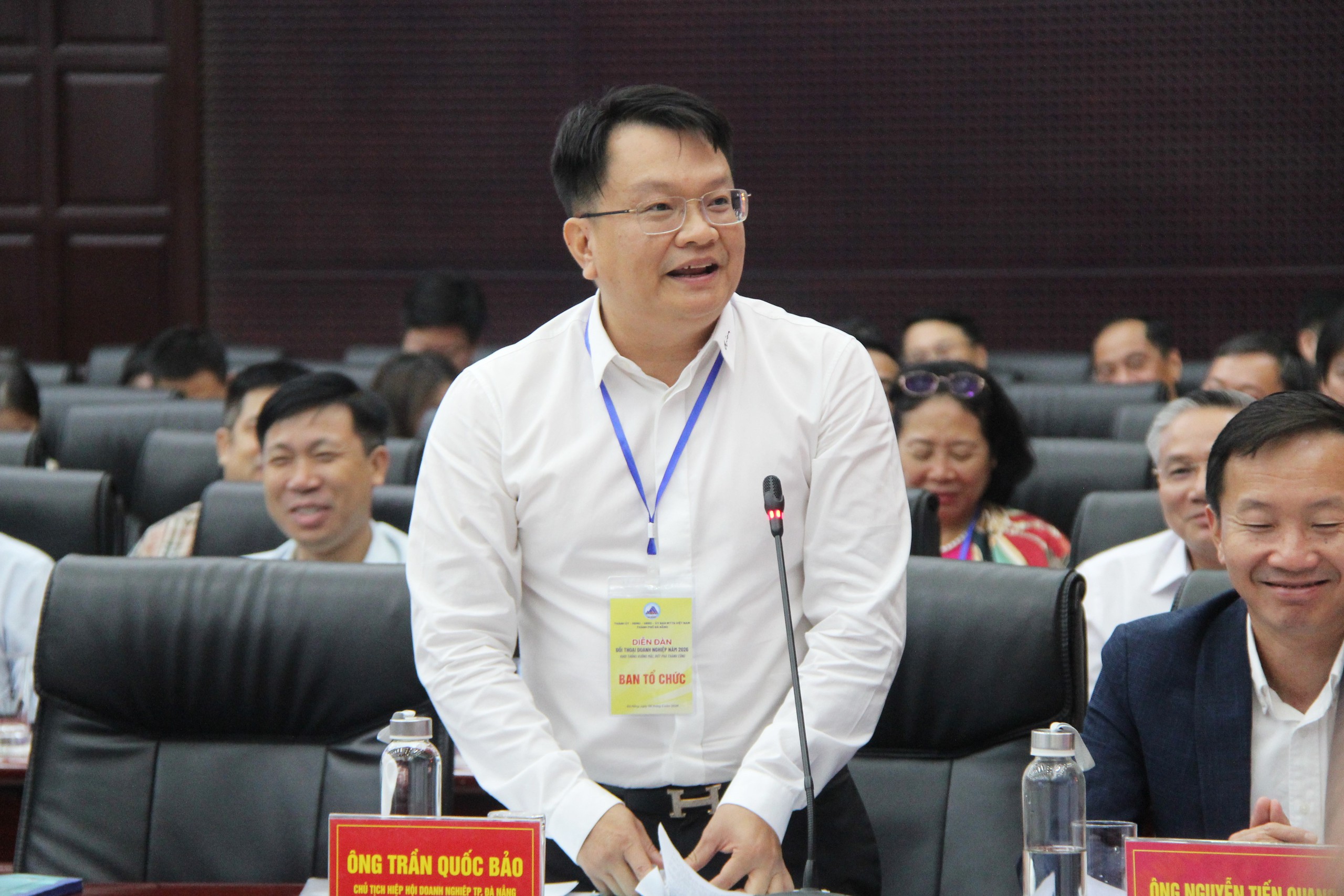 Đ&agrave; Nẵng bỏ tư duy &ldquo;g&aacute;c cổng, g&aacute;c cửa&rdquo; để xem doanh nghiệp l&agrave; đối t&aacute;c - Ảnh 1.