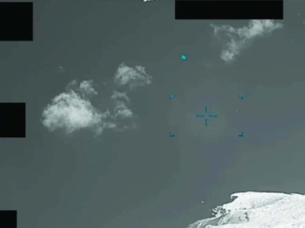 Mỹ công bố 162 hồ sơ về UFO gây chấn động - Ảnh 5.
