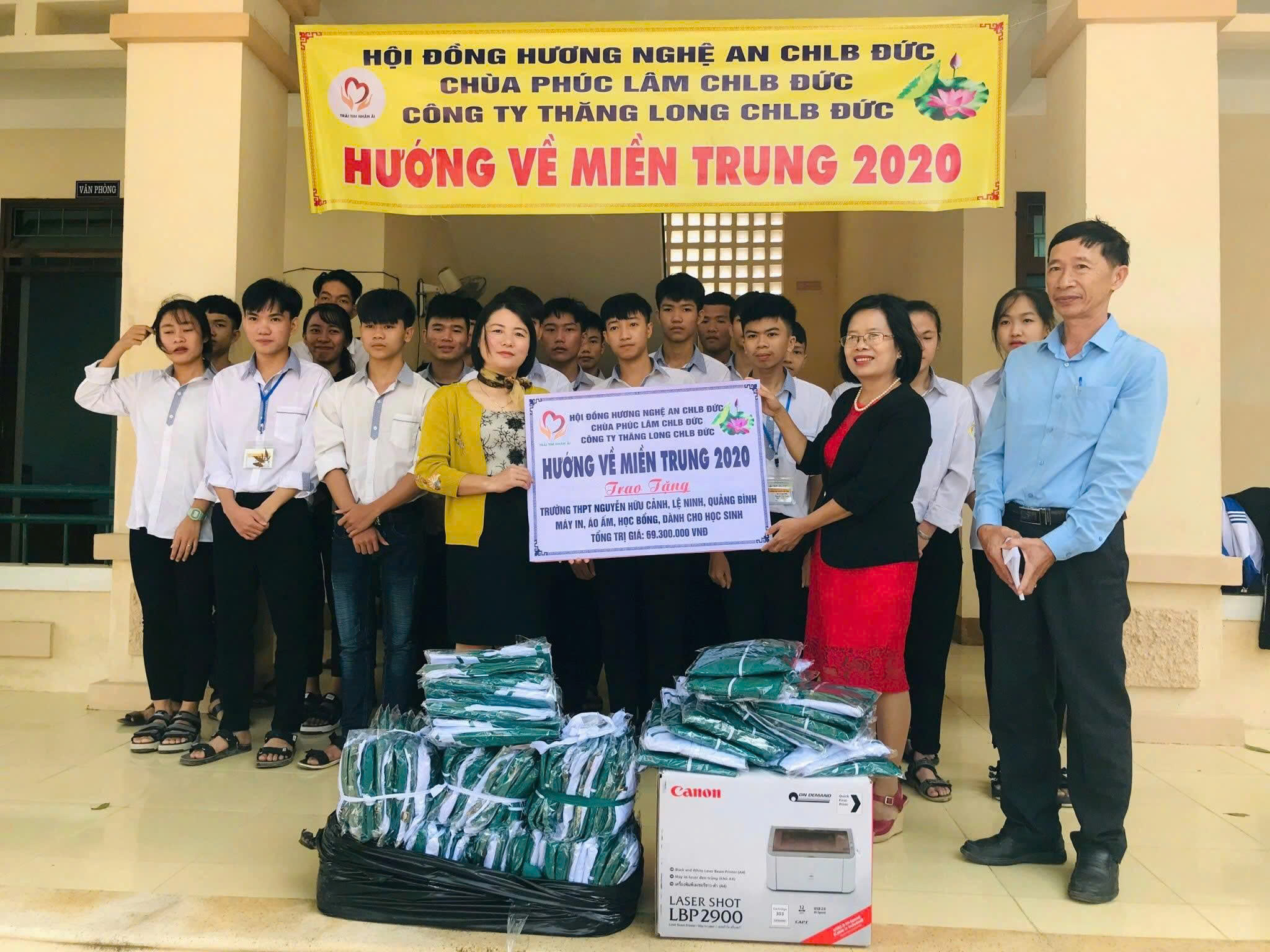 Cuộc thi viết &ldquo; l&ograve;ng tốt quanh ta &rdquo; của TS Trần Thị Mai Nh&acirc;n lan tỏa y&ecirc;u thương - Ảnh 2.