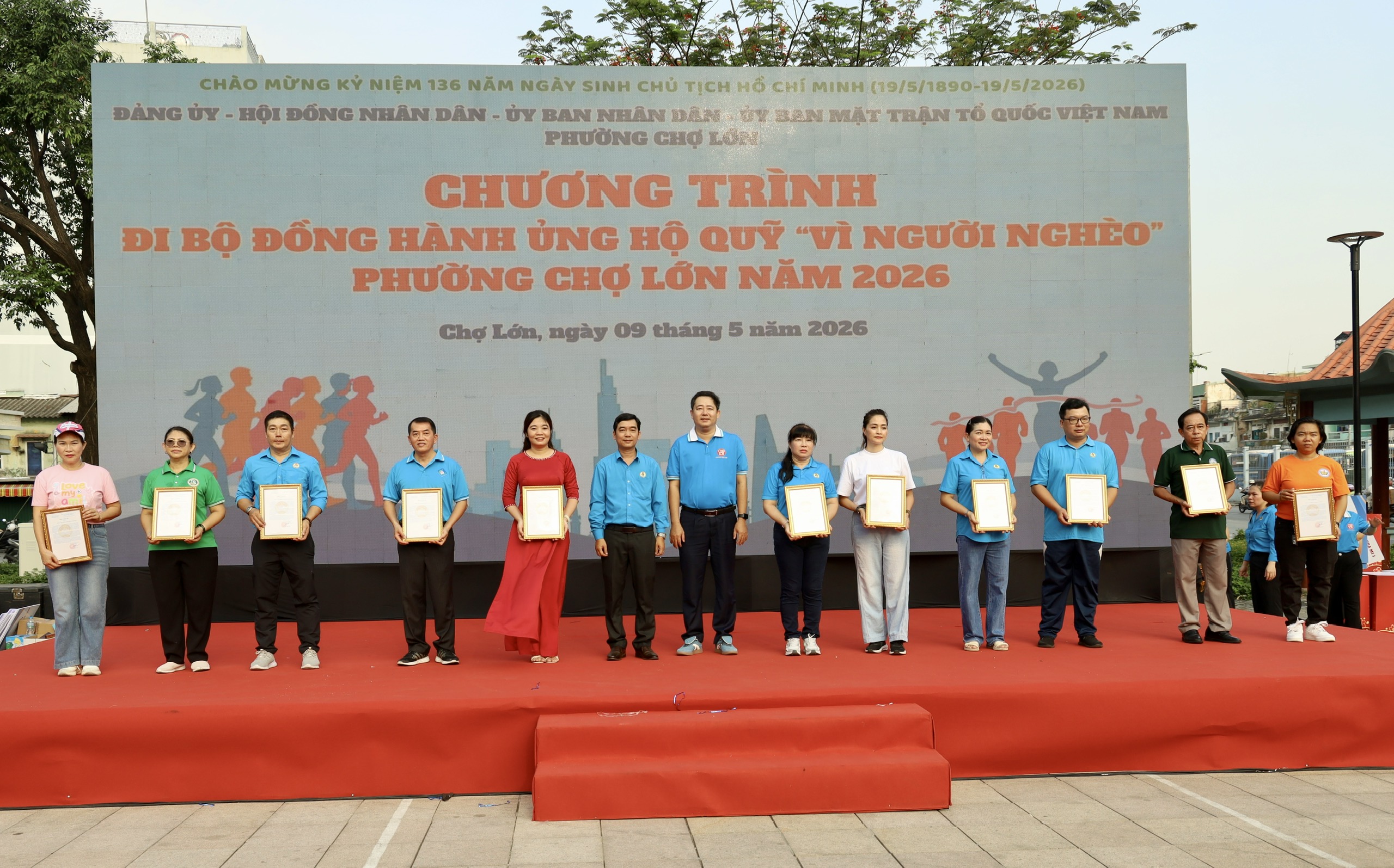 Phường Chợ Lớn ph&aacute;t động Th&aacute;ng C&ocirc;ng nh&acirc;n, tiếp nhận hơn 1,3 tỉ đồng cho Quỹ &ldquo;V&igrave; người ngh&egrave;o&rdquo; - Ảnh 4.