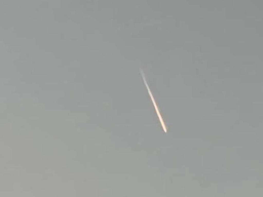 Mỹ công bố 162 hồ sơ về UFO gây chấn động - Ảnh 7.
