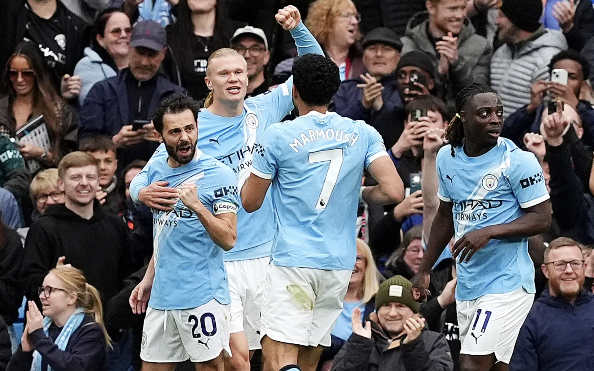 Đại thắng Brentford, Man City tiếp tục gây sức ép lên Arsenal