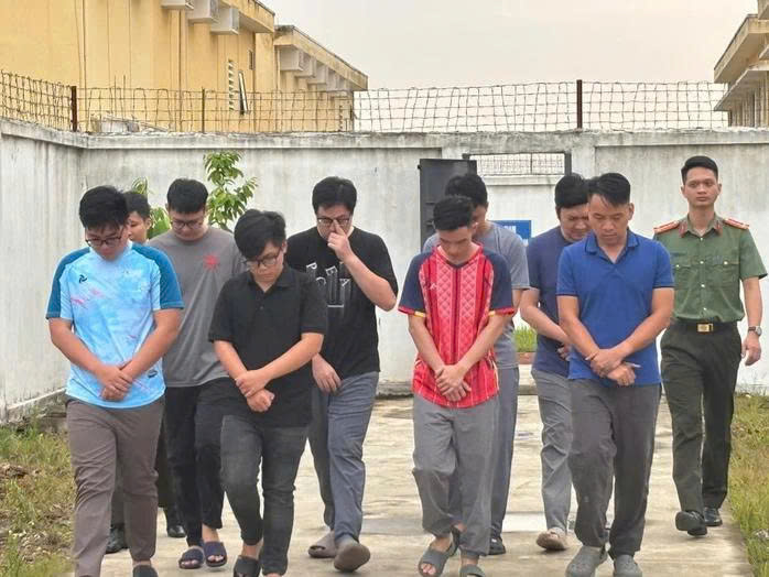 Những vụ &aacute;n nổi cộm trong tuần: Cựu thứ trưởng Nguyễn B&aacute; Hoan bị c&aacute;o buộc nhận hối lộ h&agrave;ng chục tỉ đ - Ảnh 1.