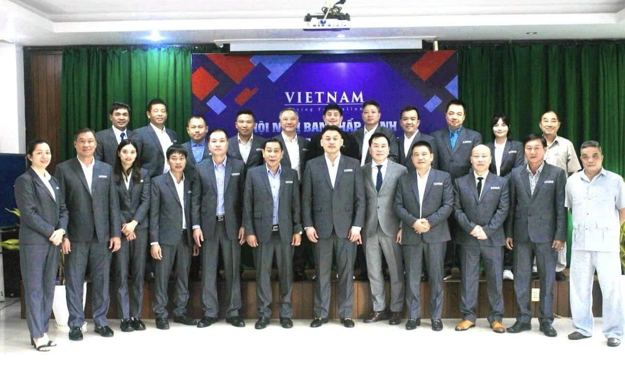 Hy hữu: Vi phạm điều lệ, Liên đoàn Quyền Anh Việt Nam cầu cứu ngành chủ quản