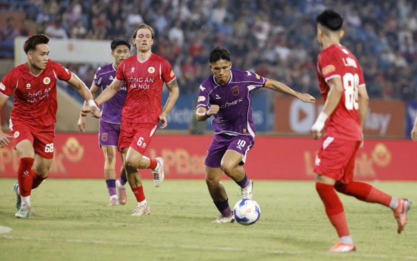 V-League nghẹt thở với những cuộc đua kịch tính