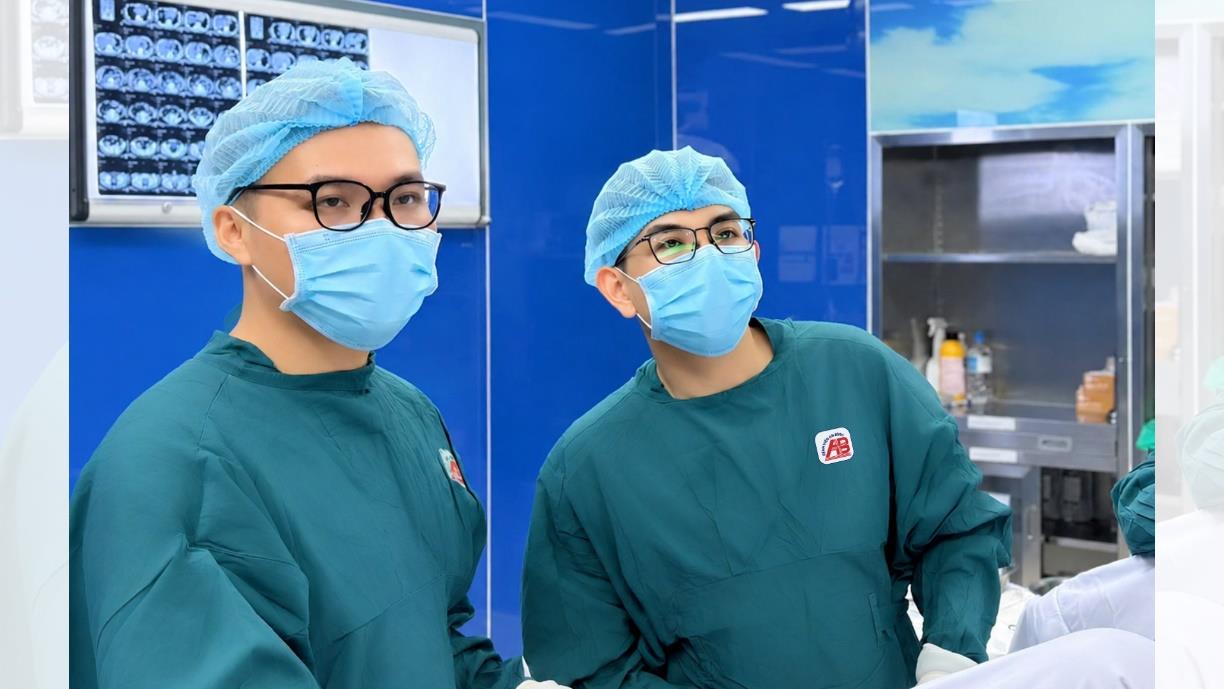 Đi kh&aacute;m v&ocirc; sinh, người đ&agrave;n &ocirc;ng ph&aacute;t hiện bị gi&atilde;n tĩnh mạch tinh - Ảnh 1.