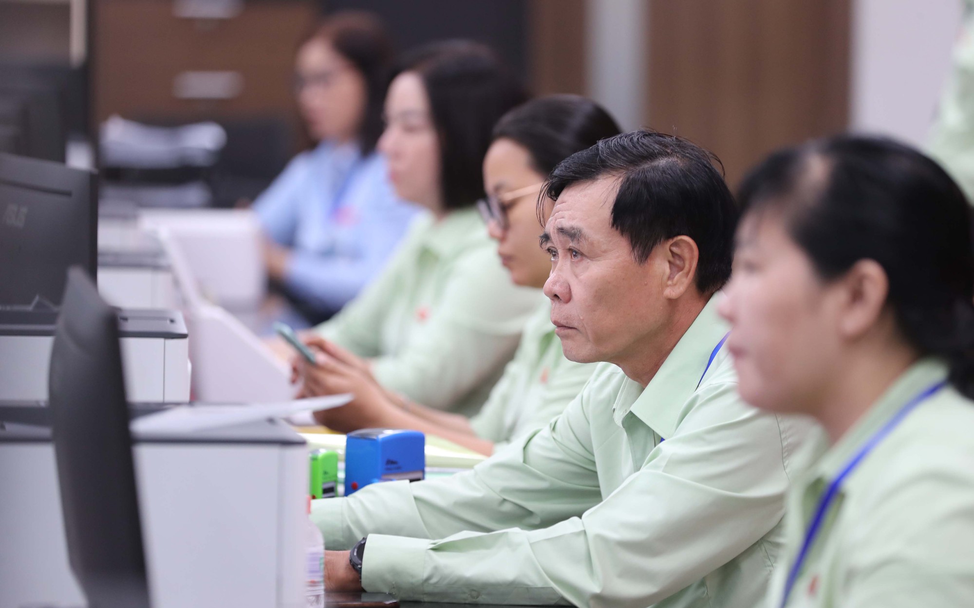 Xây dựng và phát triển TP HCM trong kỷ nguyên mới (*): Cán bộ "4 dám" gỡ việc cho dân