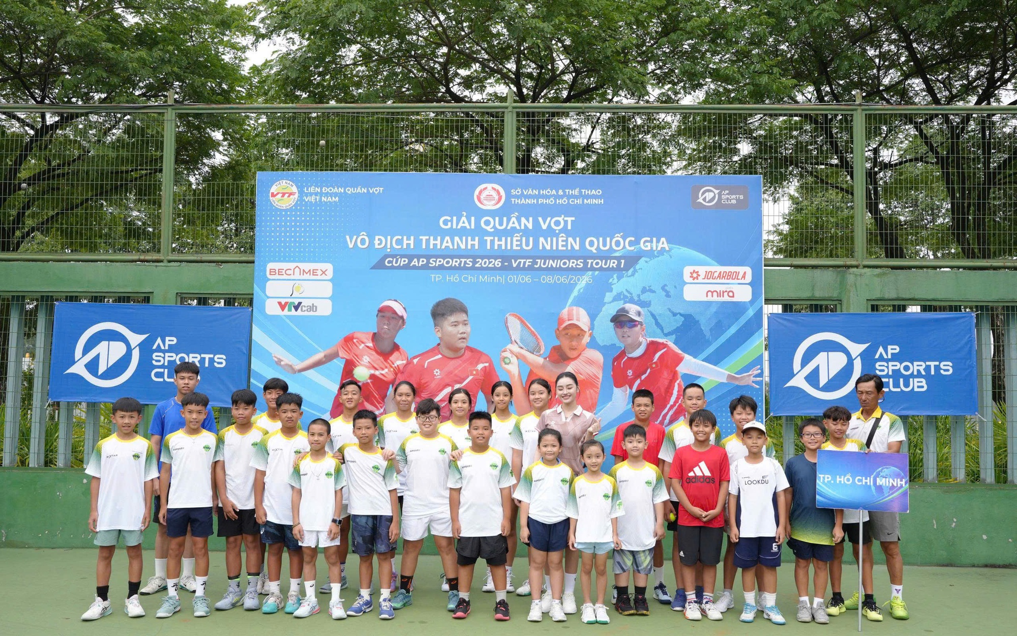 Gần 500 tay vợt trẻ tranh tài tại VTF Juniors Tour 1