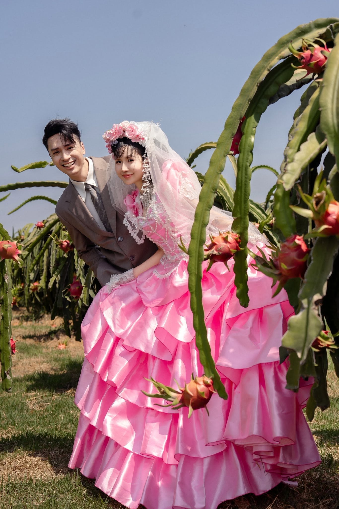 Tiến Luật, Tín Nguyễn,… kinh ngạc thiệp cưới "bà trùm nông sản" Viên Vibi - Ảnh 6.