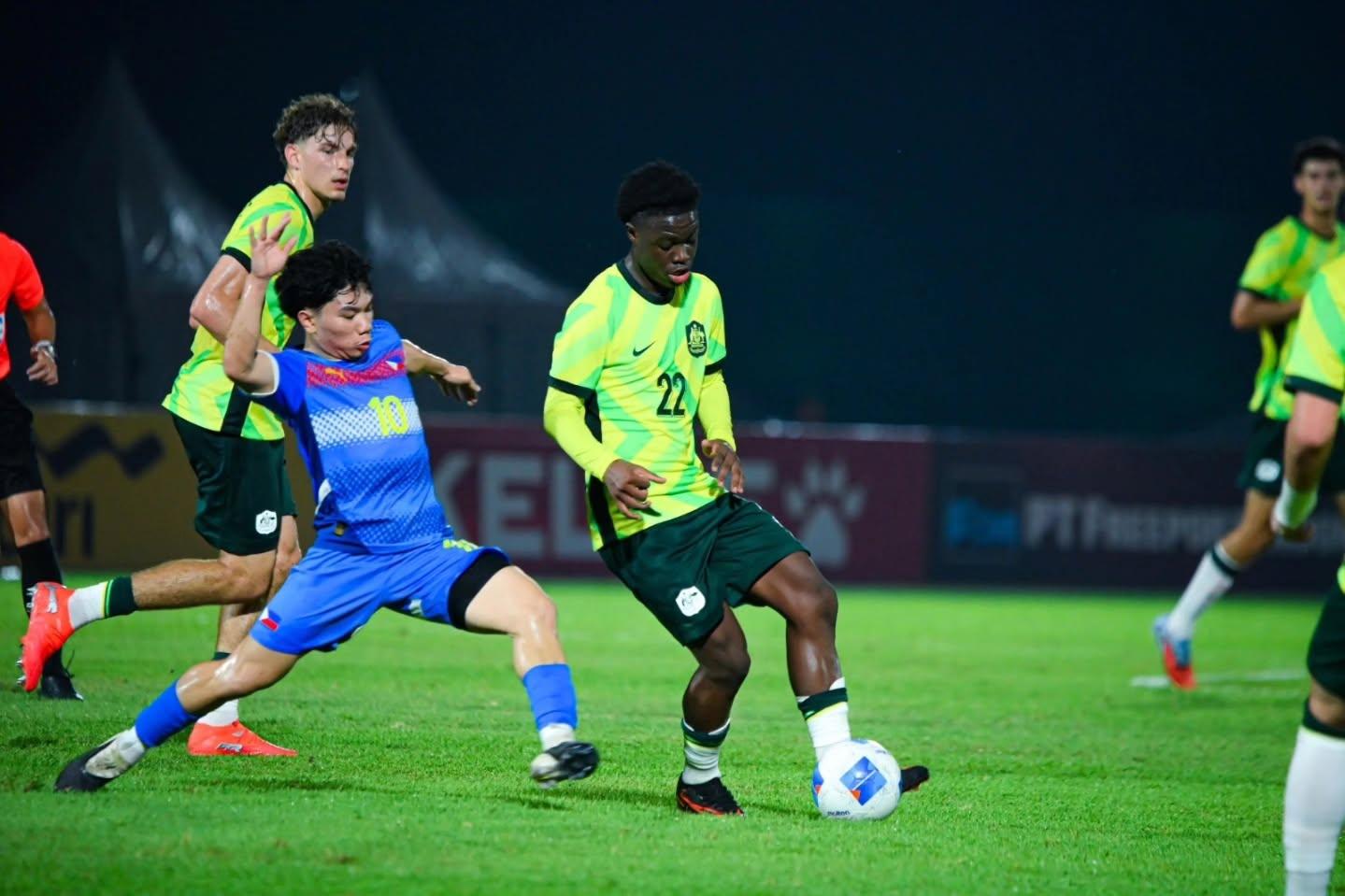U19 Việt Nam bị loại: B&oacute;ng đ&aacute; trẻ kh&ocirc;ng thể lớn l&ecirc;n bằng tiểu xảo - Ảnh 1.
