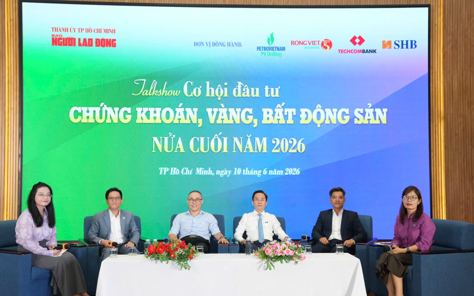 Talkshow "Cơ hội đầu tư chứng khoán, vàng, bất động sản, nửa cuối năm 2026?"