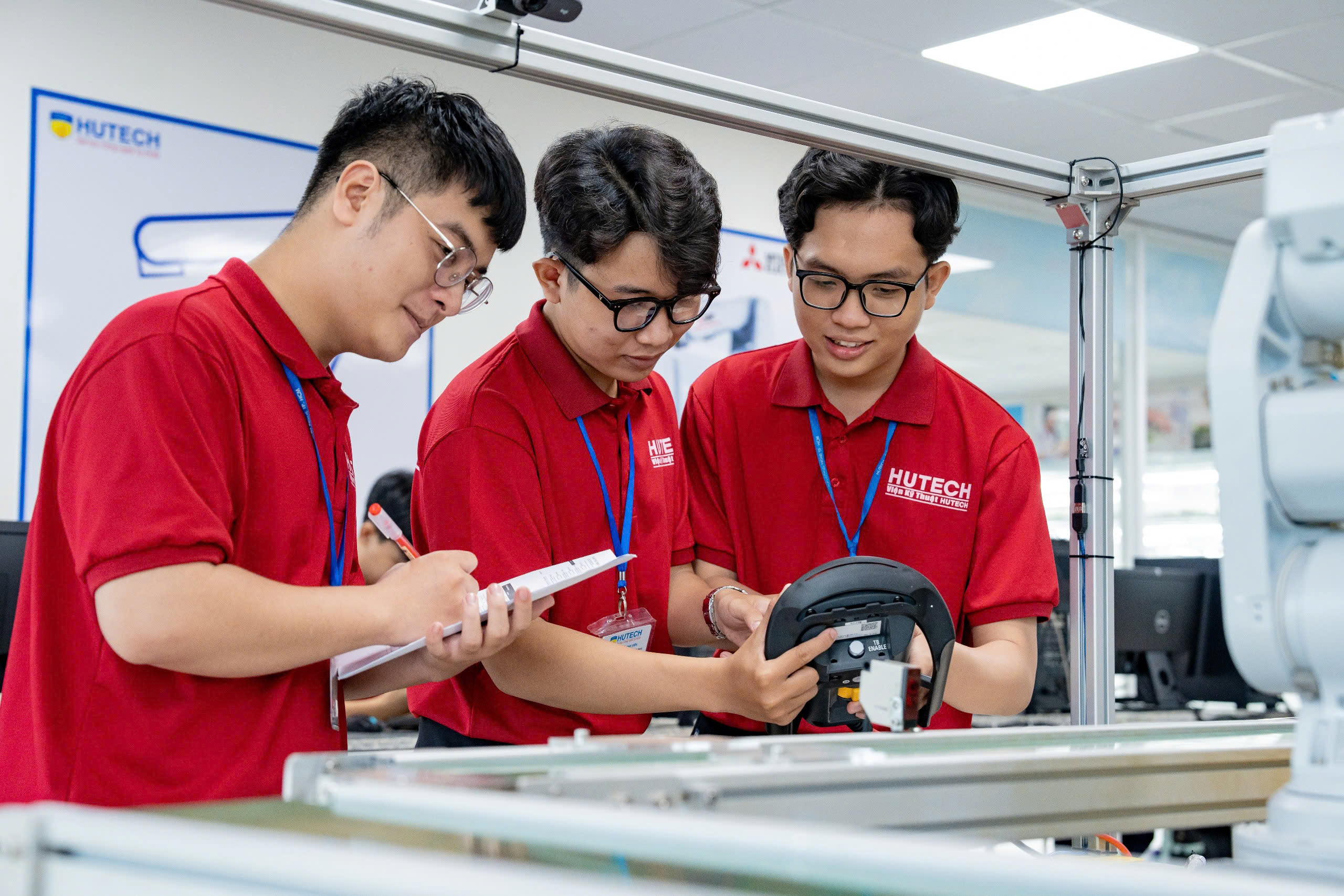 Rào cản tuổi tác khi tìm việc - Ảnh 1.