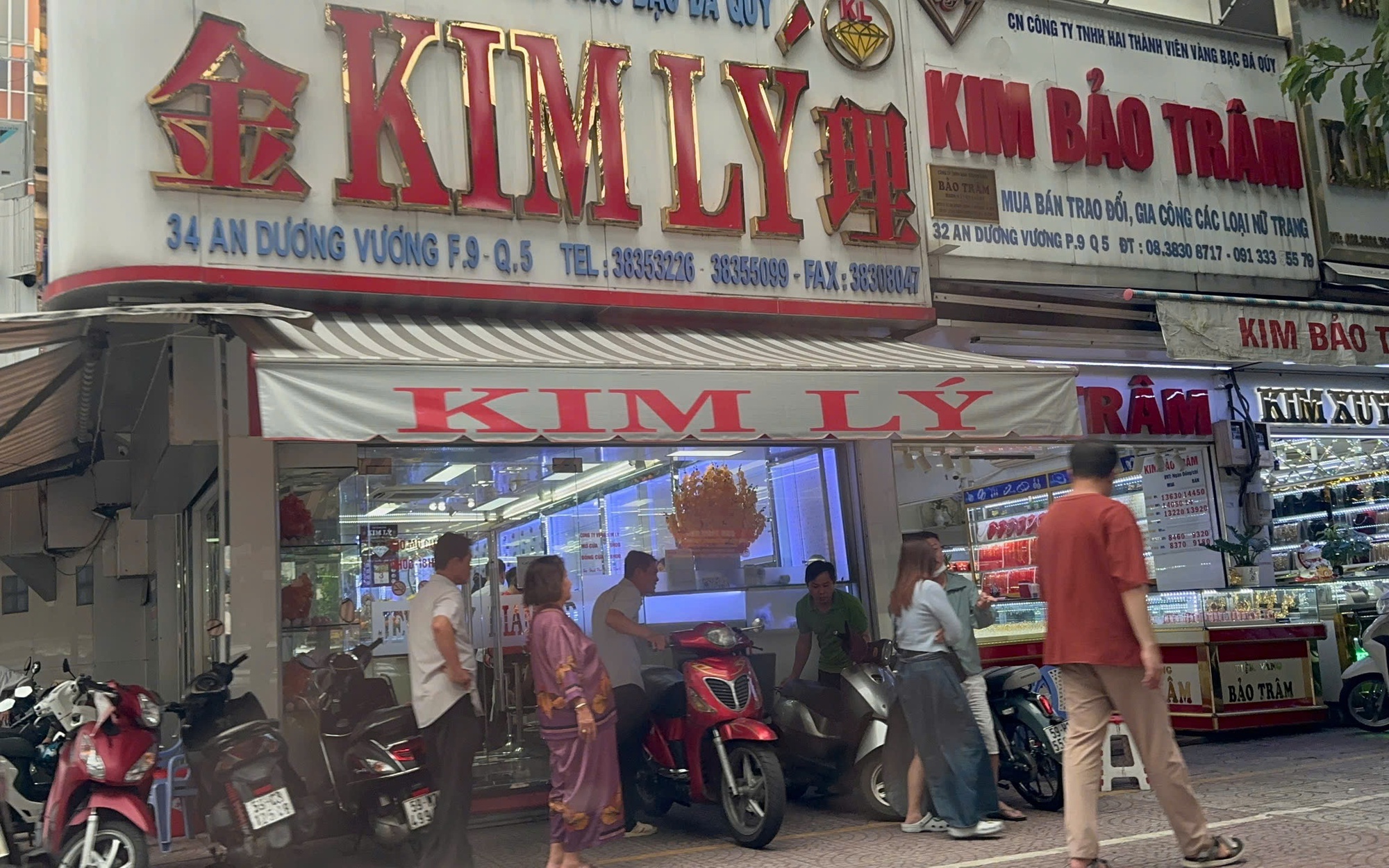 Thị trường kim cương xáo trộn