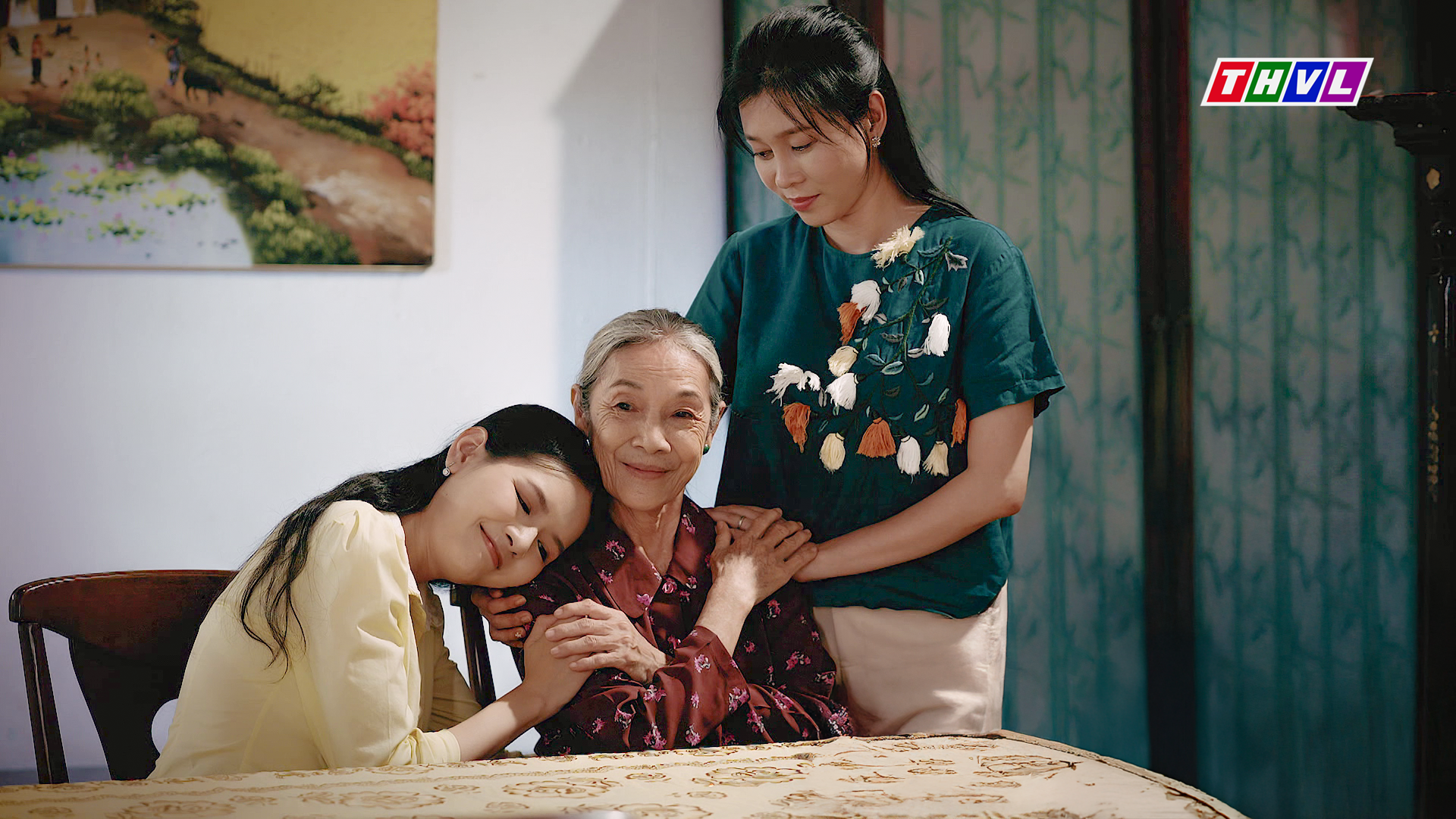 Diễn vi&ecirc;n Hiếu Hiền: "Khi mất mẹ, t&acirc;m hồn t&ocirc;i bị rỗng một khoảng lớn"  - Ảnh 2.