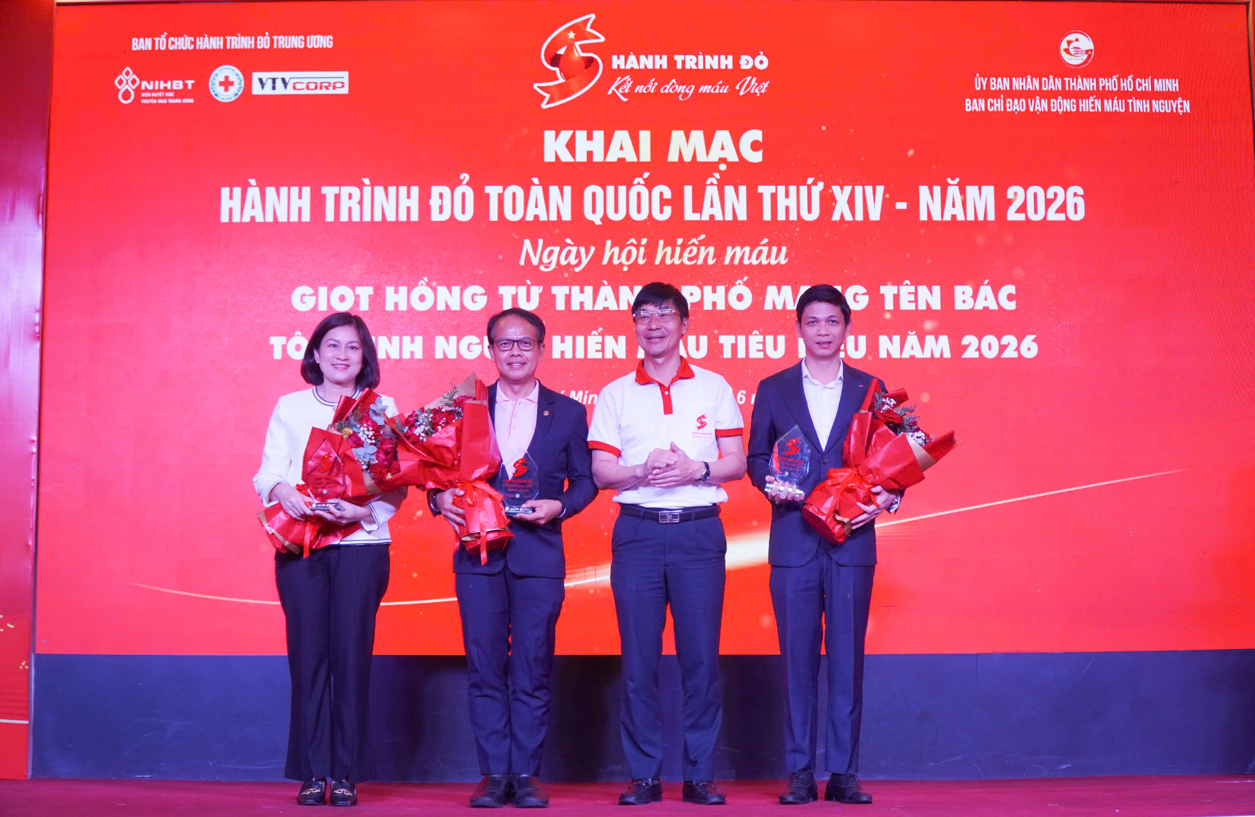 32 tỉnh, th&agrave;nh chung tay hiến m&aacute;u cứu người - Ảnh 6.