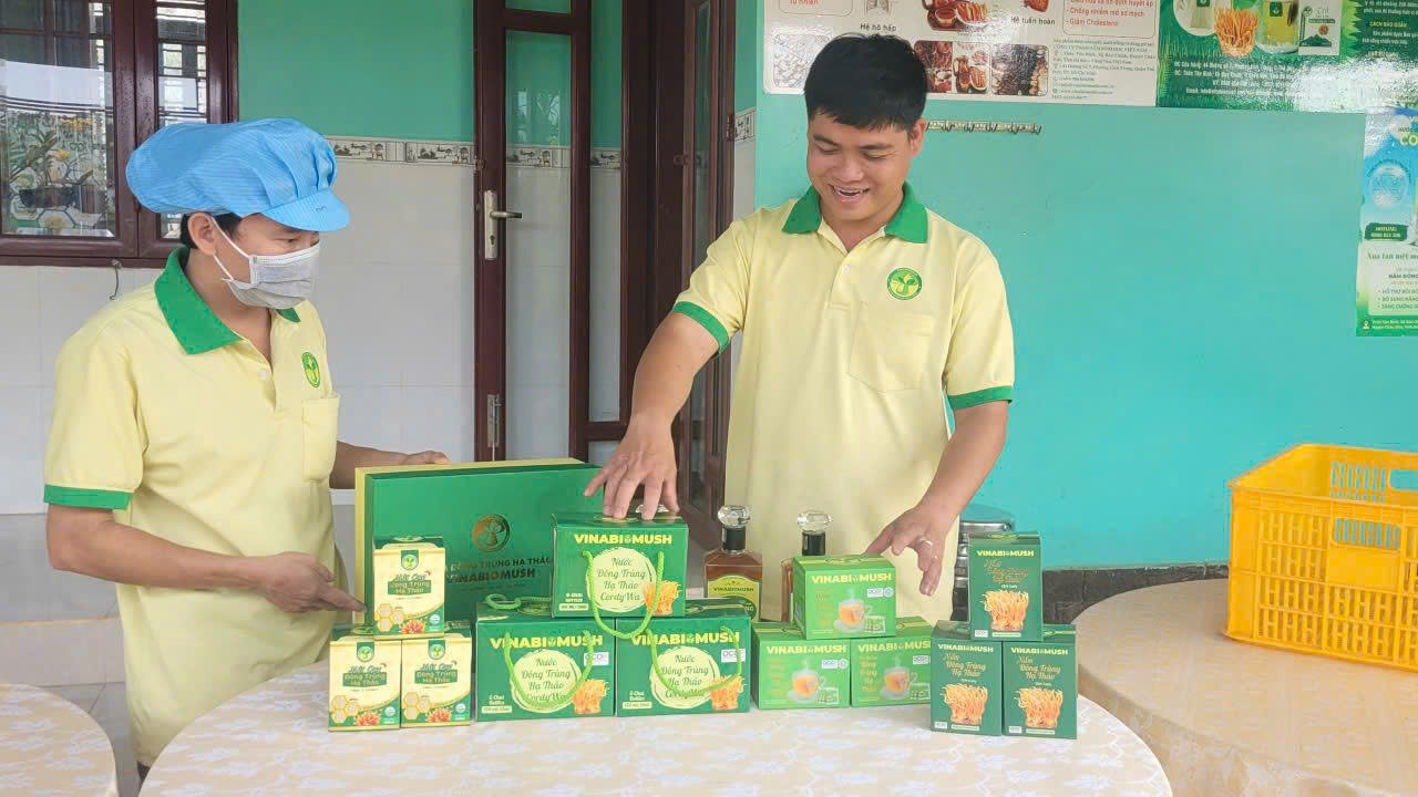 Người "ươm mầm" n&ocirc;ng nghiệp 4.0 từ kh&aacute;t vọng n&acirc;ng tầm nấm Việt - Ảnh 5.