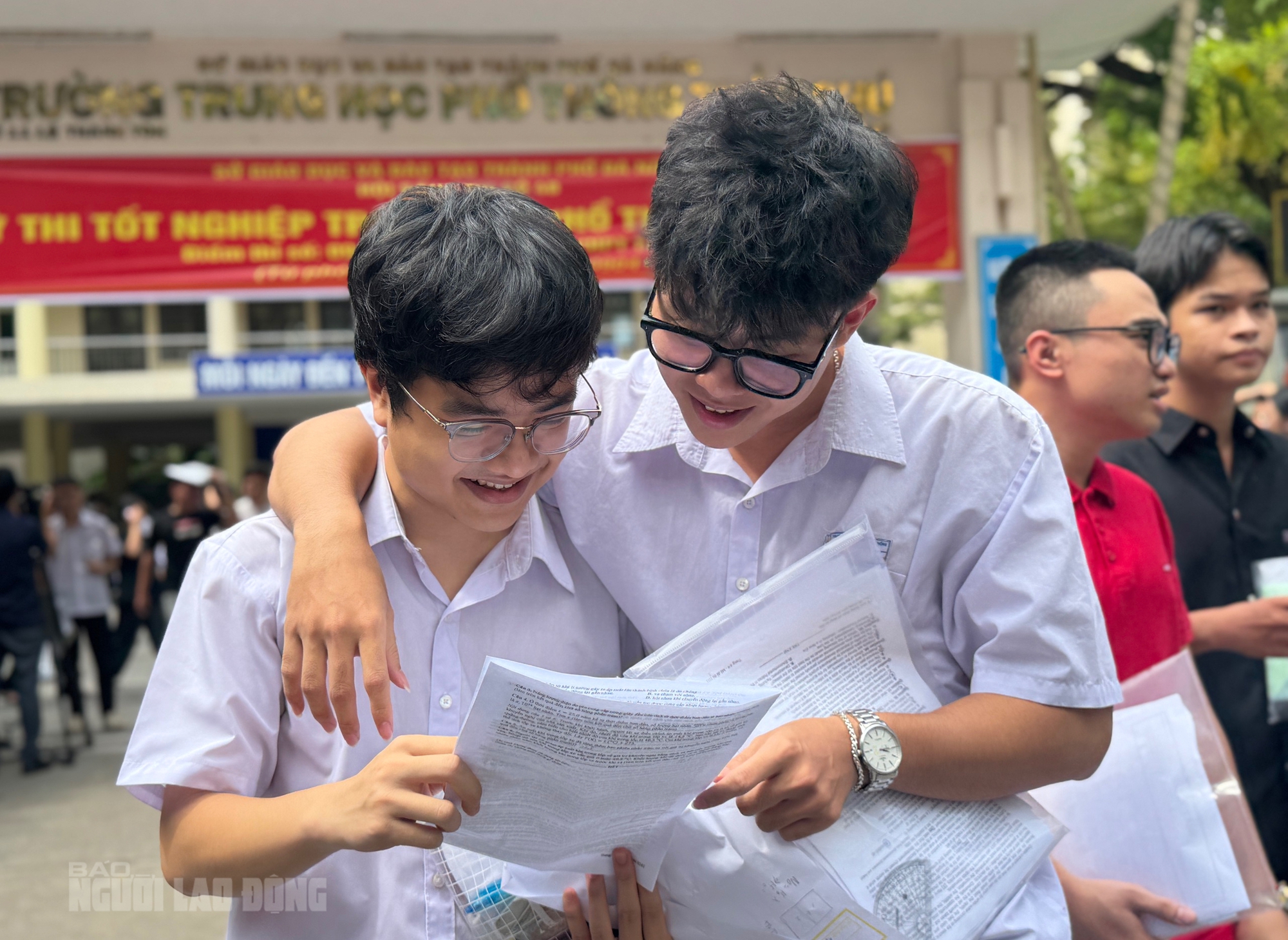 Đà Nẵng 2026: Thí sinh đánh giá đề thi tốt nghiệp THPT và điểm chuẩn có thể tăng - Ảnh 1.
