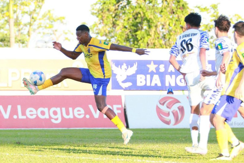 "Người nhện" Huỳnh Tuấn Linh góp công giúp CLB Bắc Ninh lần đầu dự V-League - Ảnh 2.