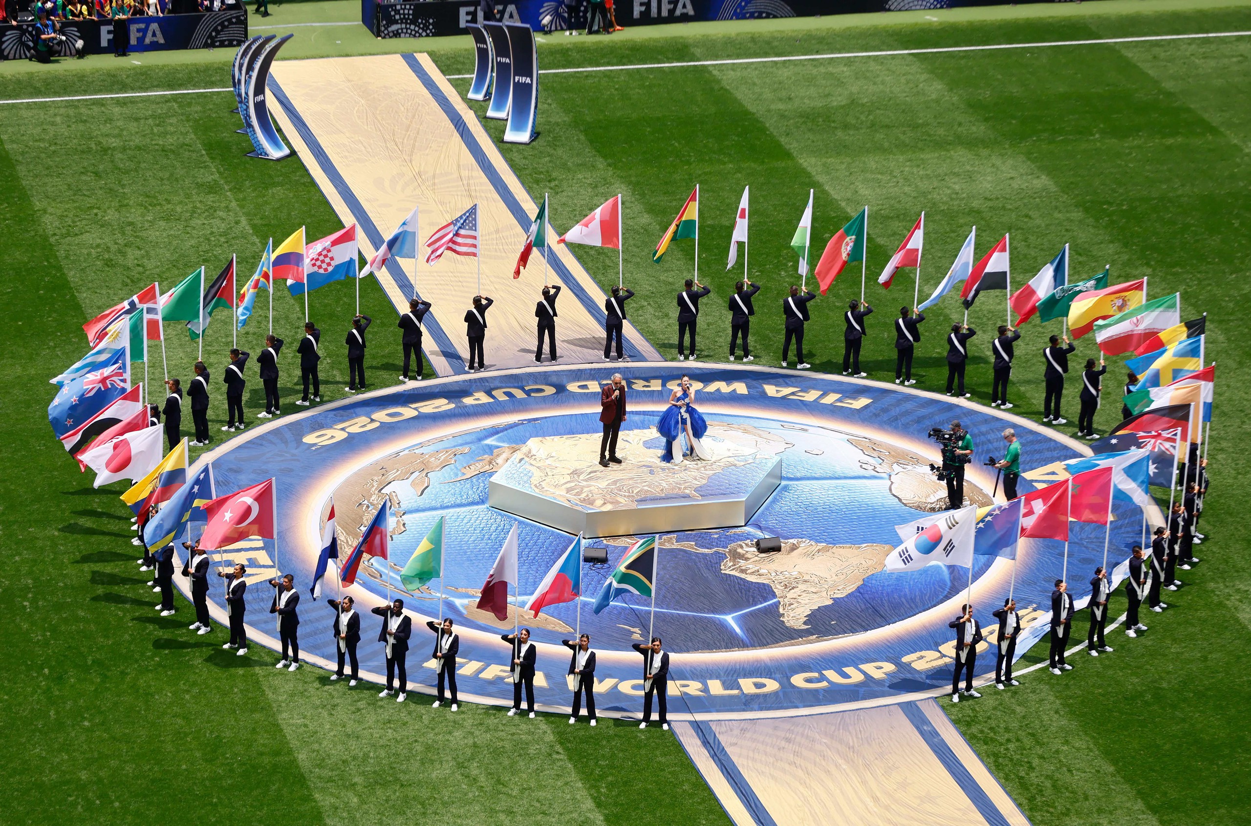 Chùm ảnh: Mexico và điểm nhấn lễ khai mạc World Cup 2026 - Ảnh 3.