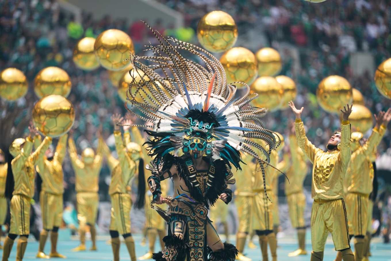 Chùm ảnh: Mexico và điểm nhấn lễ khai mạc World Cup 2026 - Ảnh 4.