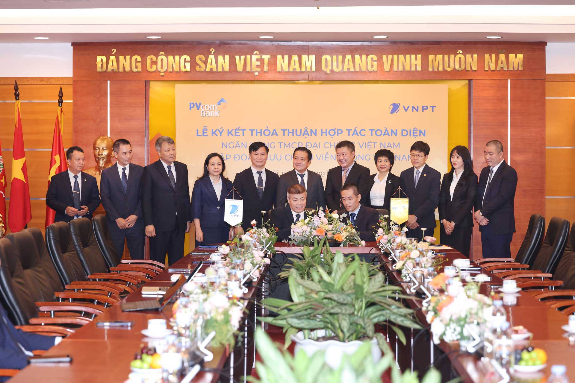 PVcomBank v&agrave; VNPT hợp t&aacute;c chiến lược, kết nối sức mạnh t&agrave;i ch&iacute;nh v&agrave; c&ocirc;ng nghệ số - Ảnh 2.