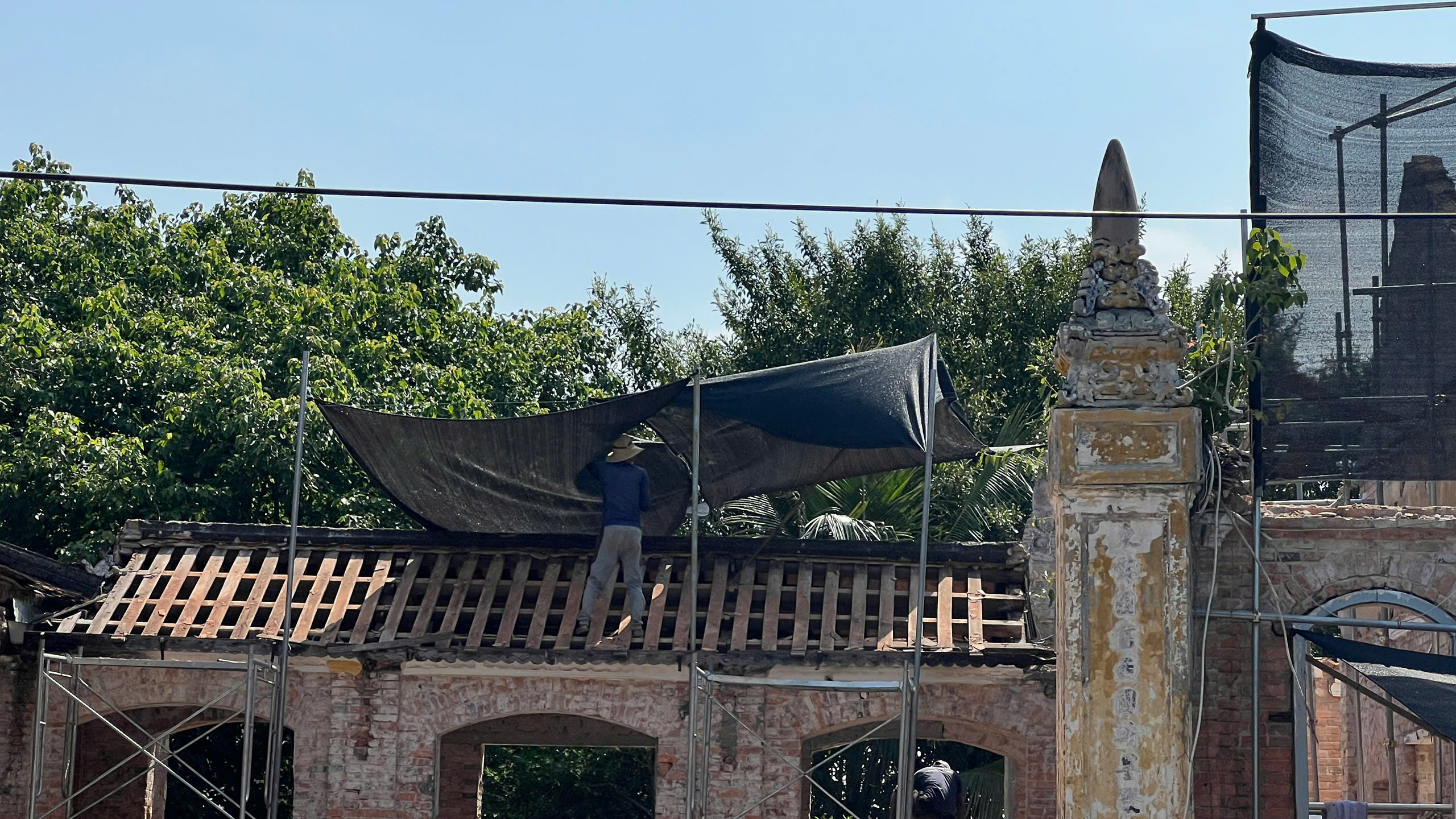 Quốc Tử giám đang trùng tu, khi nào xong? - Ảnh 8.