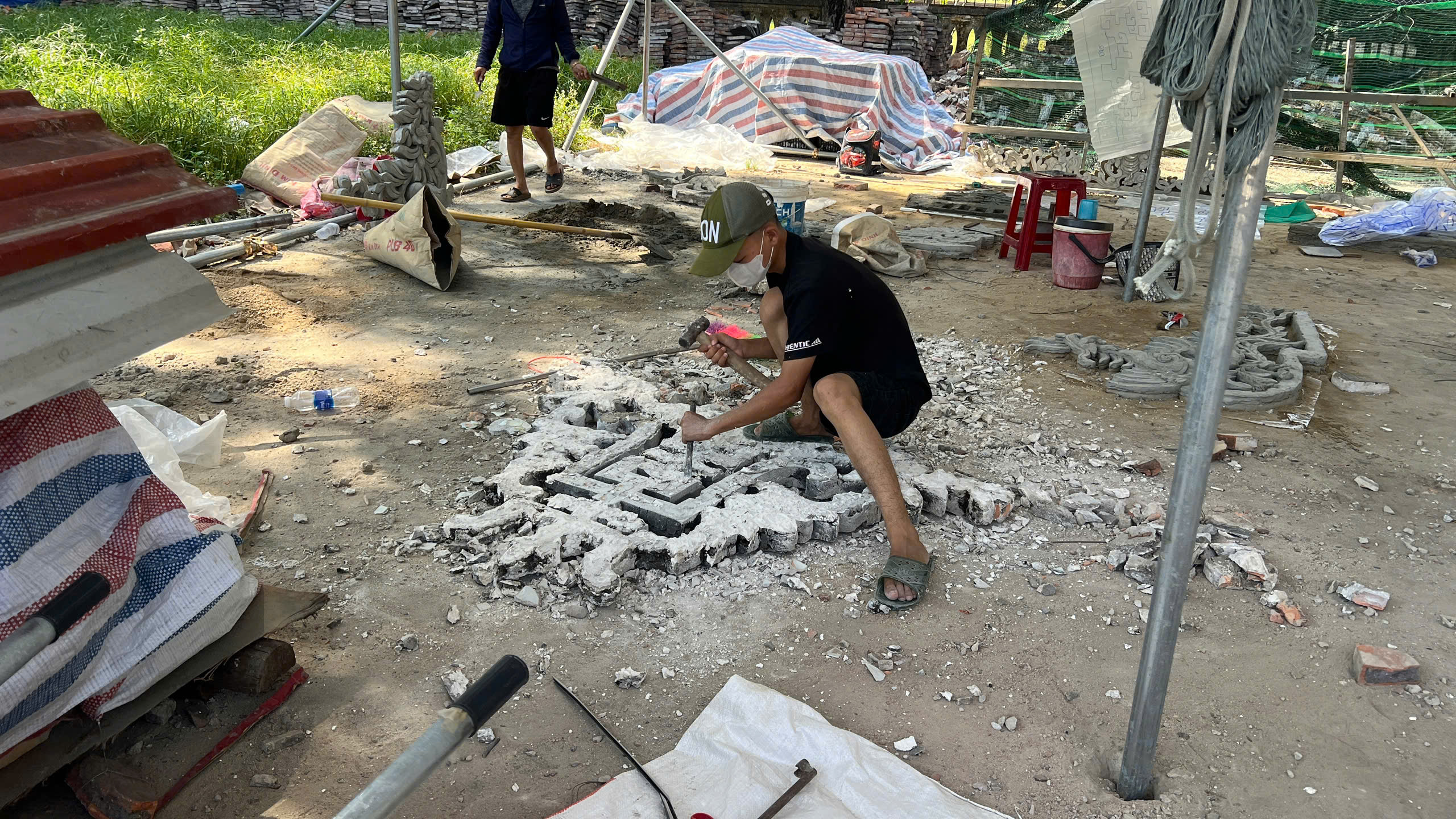 Quốc Tử giám đang trùng tu, khi nào xong? - Ảnh 22.
