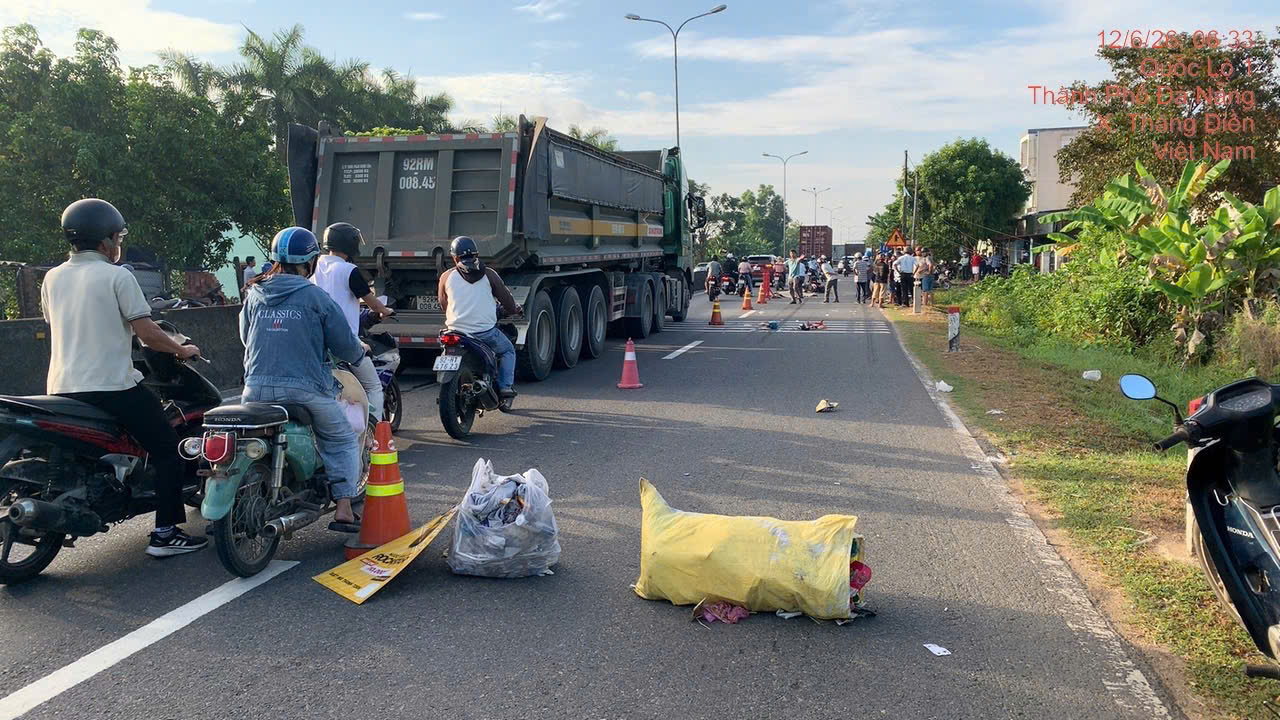 Tai nạn trên Quốc lộ 1 ở Đà Nẵng, người đi xe đạp chết thương tâm - Ảnh 1.