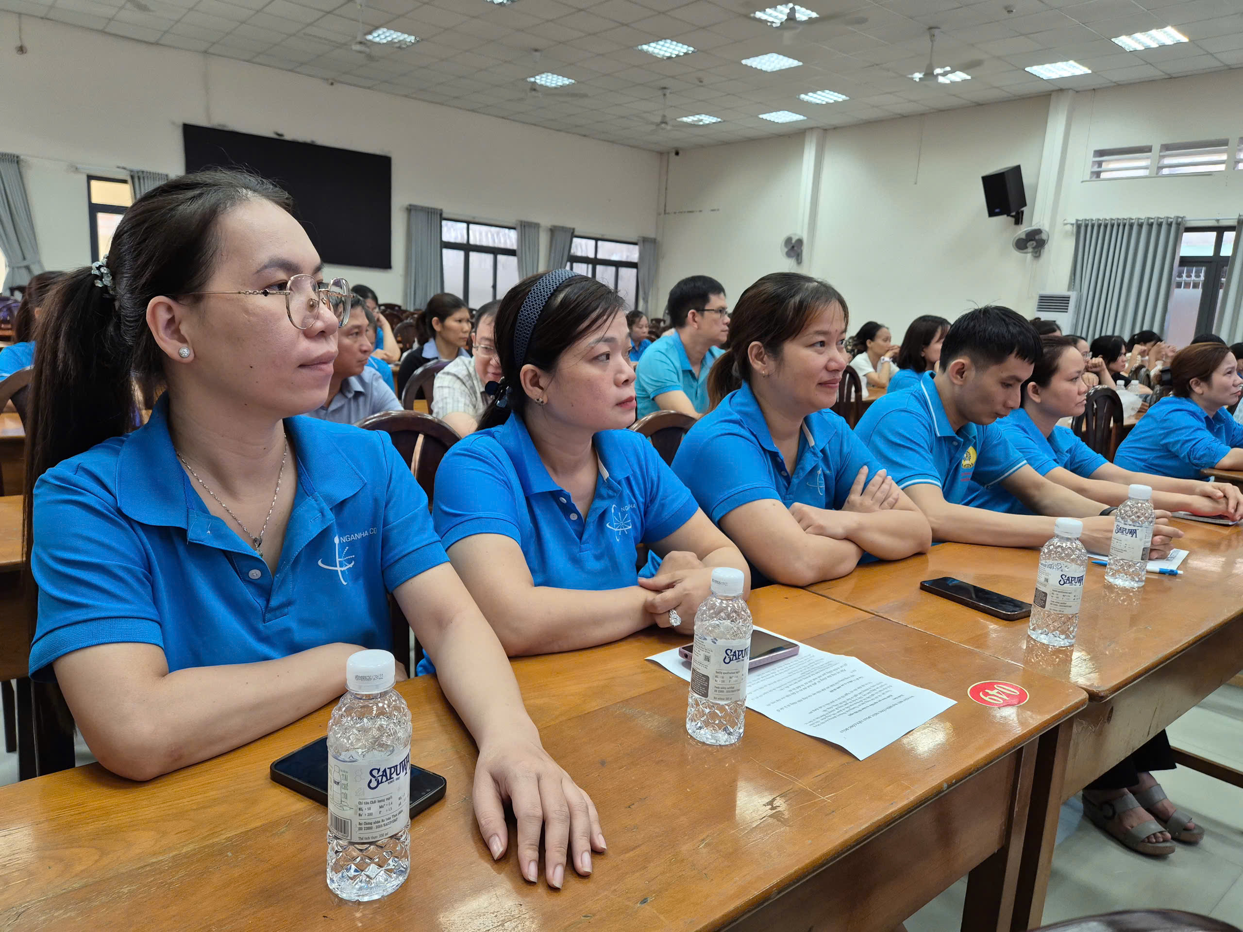 Công nhân mong được hỗ trợ an sinh, ổn định chỗ ở - Ảnh 2.