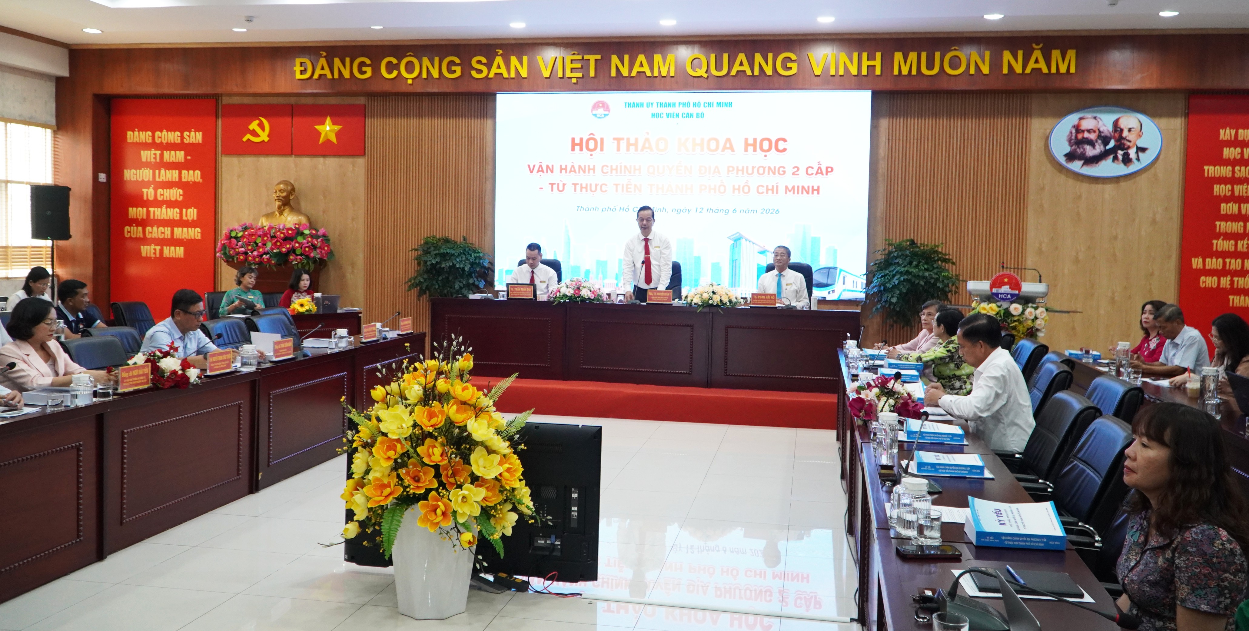 Ch&iacute;nh quyền địa phương 2 cấp: N&acirc;ng cao chất lượng quản trị - Ảnh 1.