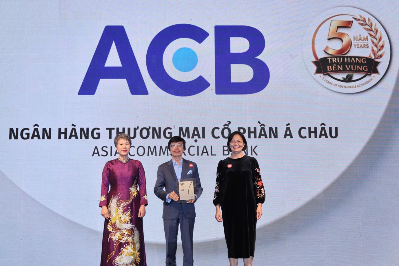 ACB được vinh danh Top 50 Doanh nghiệp phát triển bền vững tiêu biểu - Ảnh 1.