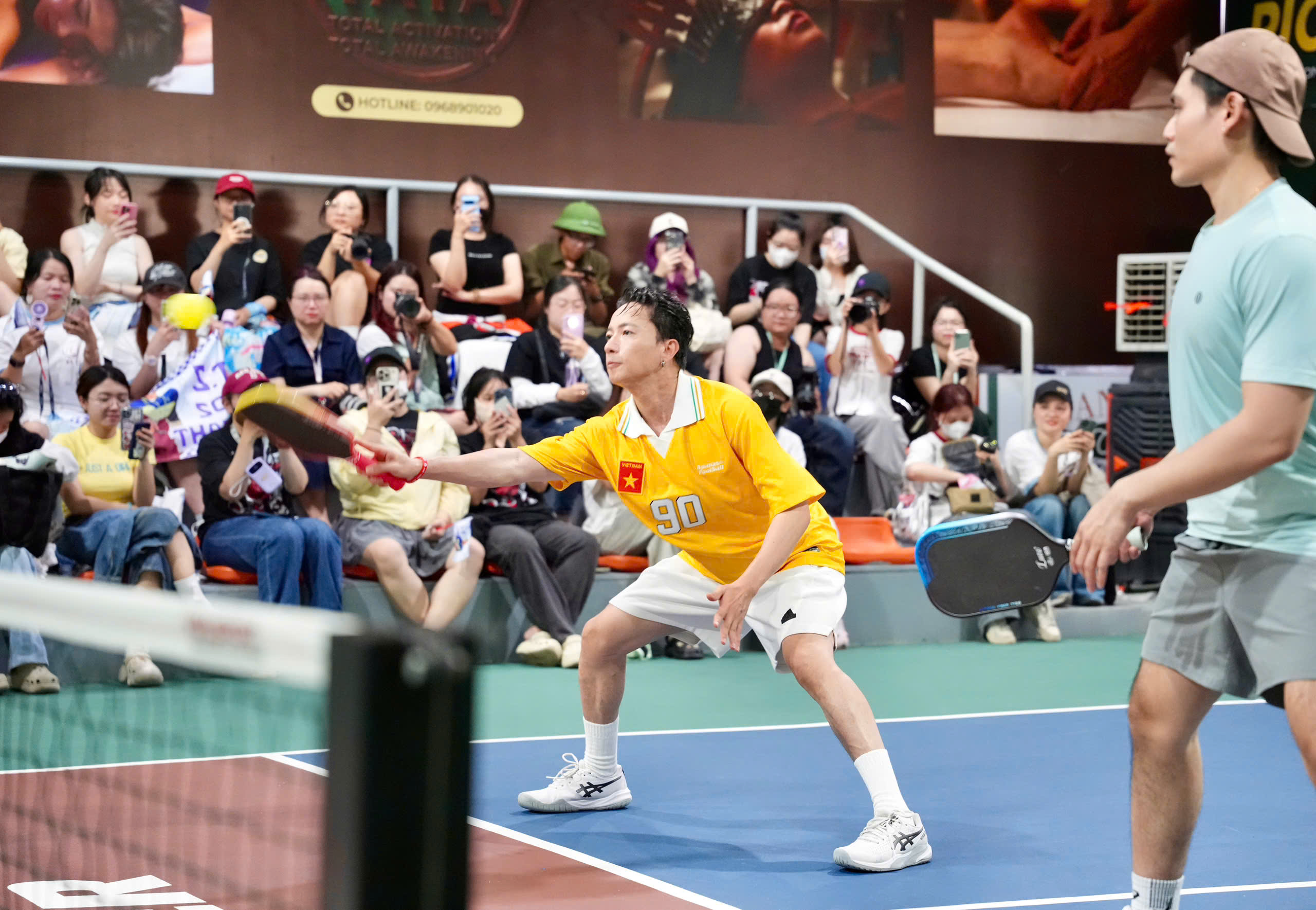Đại sứ S.T Sơn Thạch hết mình tại Giải Pickleball Báo Người Lao Động 2026 - Ảnh 1.