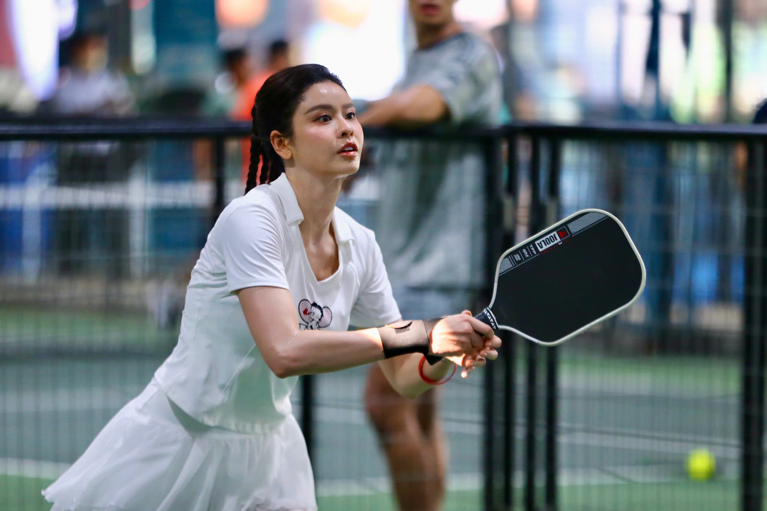 D&agrave;n nghệ sĩ nữ tỏa s&aacute;ng tại Giải Pickleball B&aacute;o Người Lao Động 2026 - Ảnh 2.