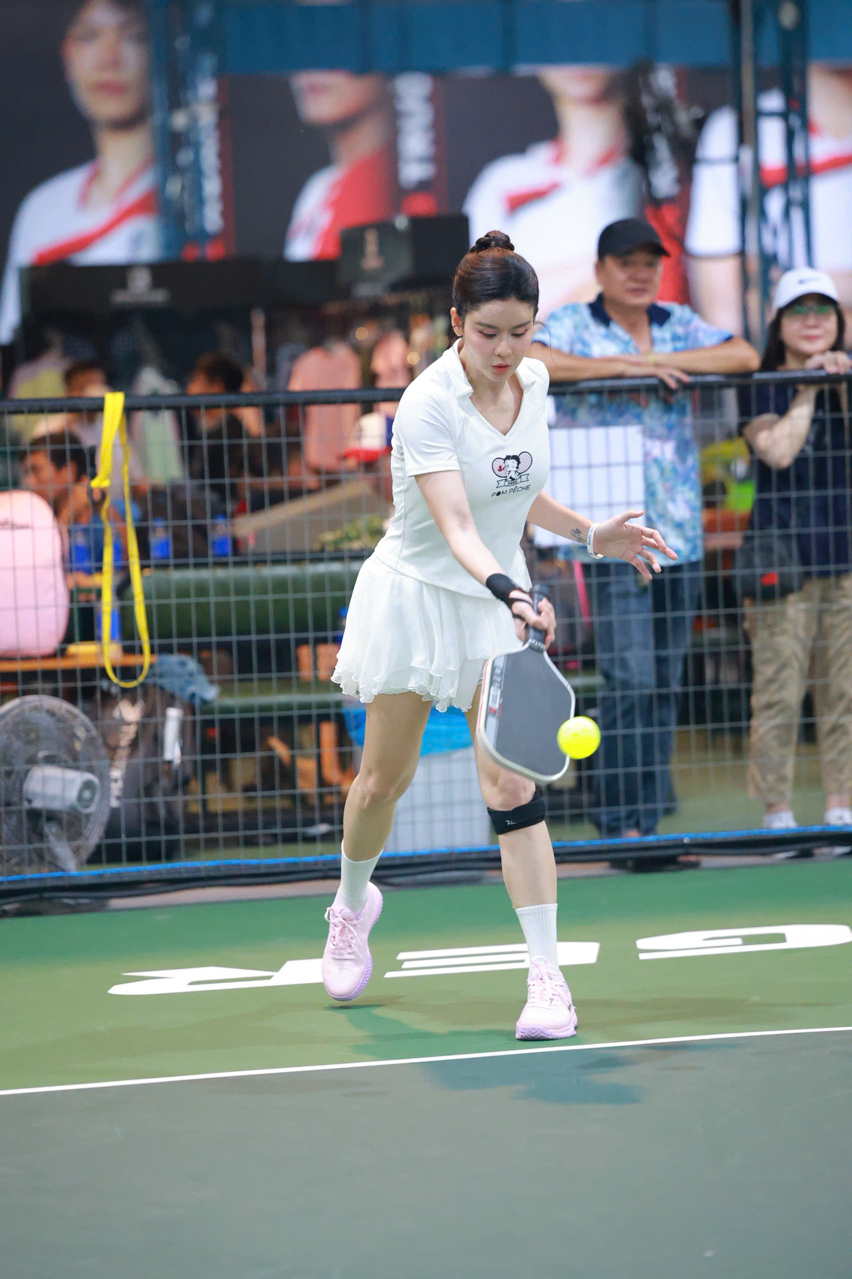 Diễn viên Trương Quỳnh Anh bị "ghiền" môn pickleball - Ảnh 1.