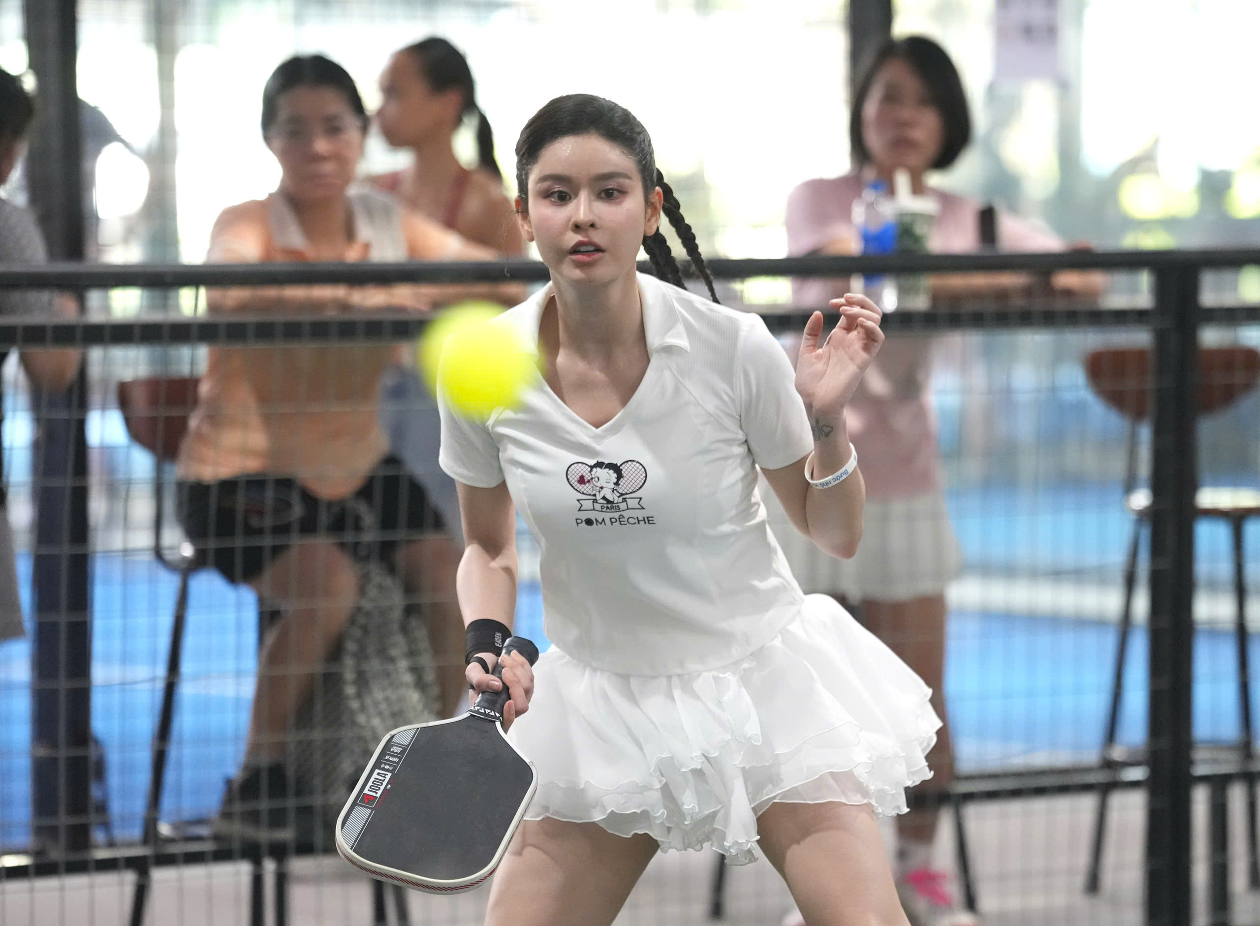 Diễn viên Trương Quỳnh Anh bị "ghiền" môn pickleball - Ảnh 9.